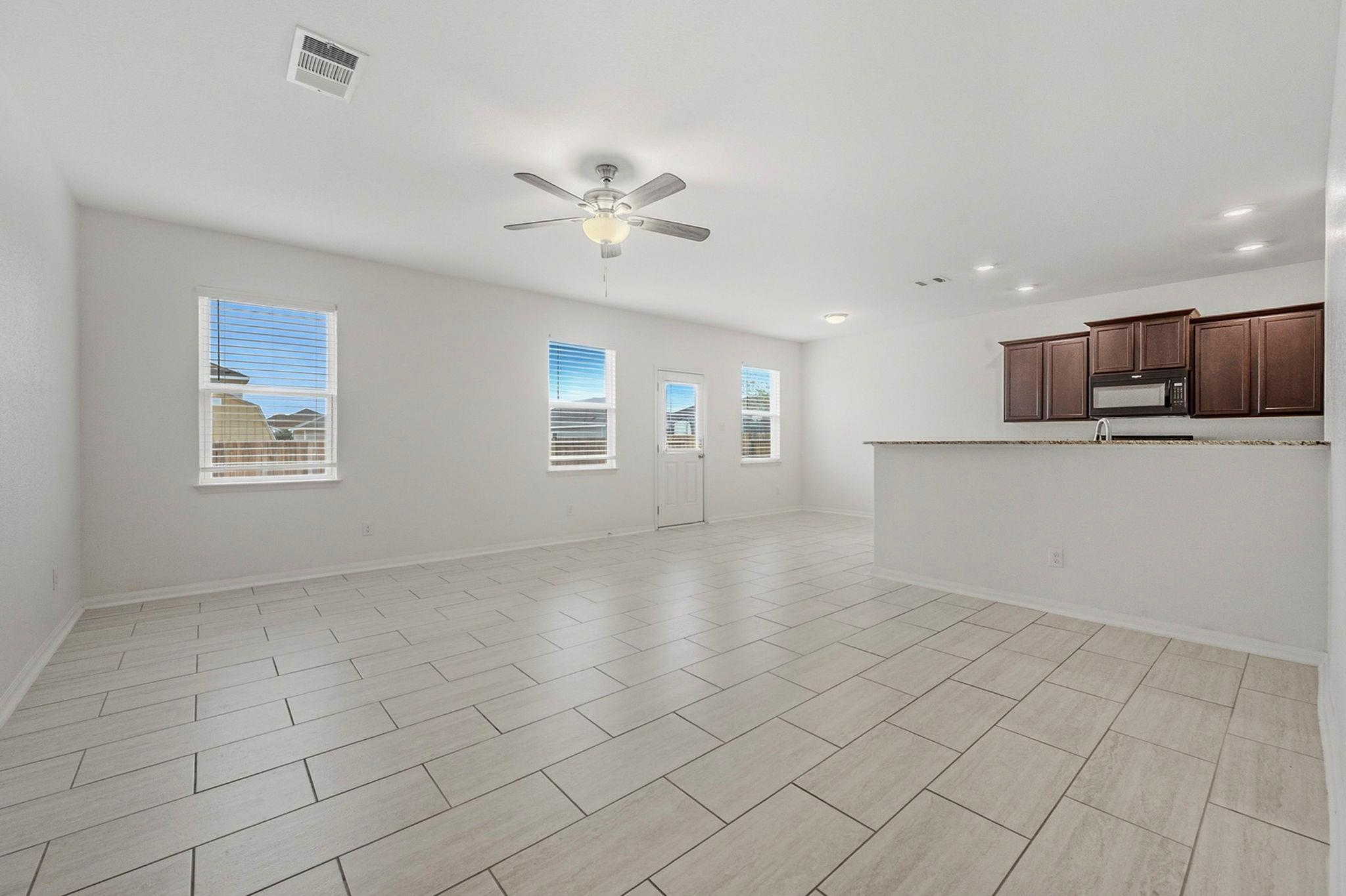 1657 Amy Dr, Kyle, TX 78640