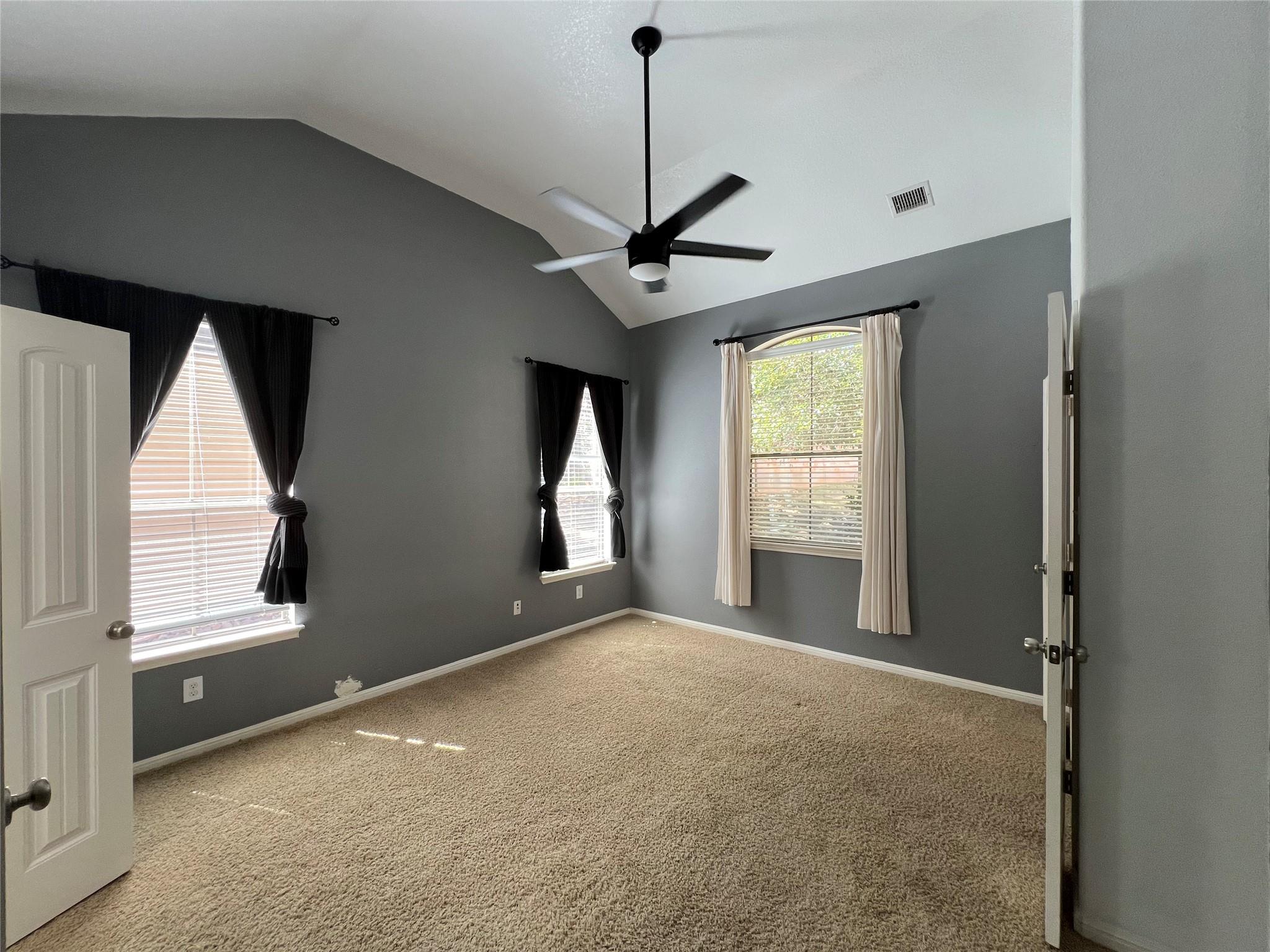 11400 W Parmer Ln # 31, Cedar Park, TX 78613