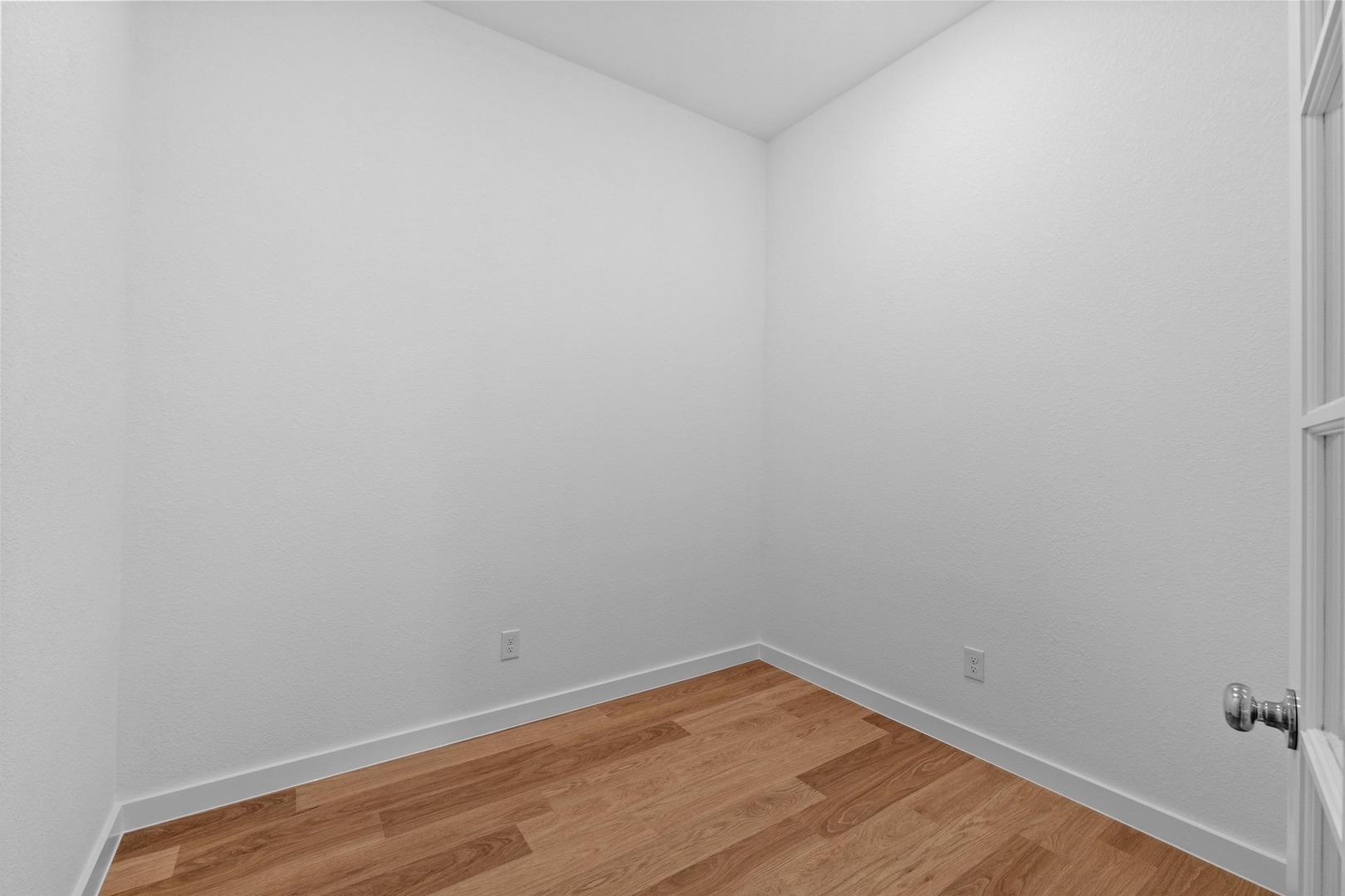 100 Mandeville Dr, Hutto, TX 78634