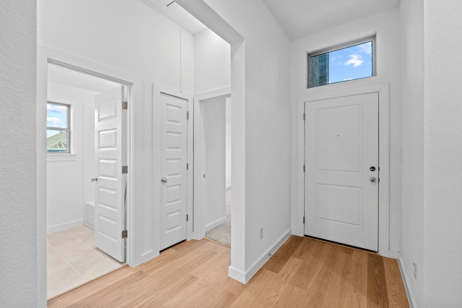 100 Mandeville Dr, Hutto, TX 78634