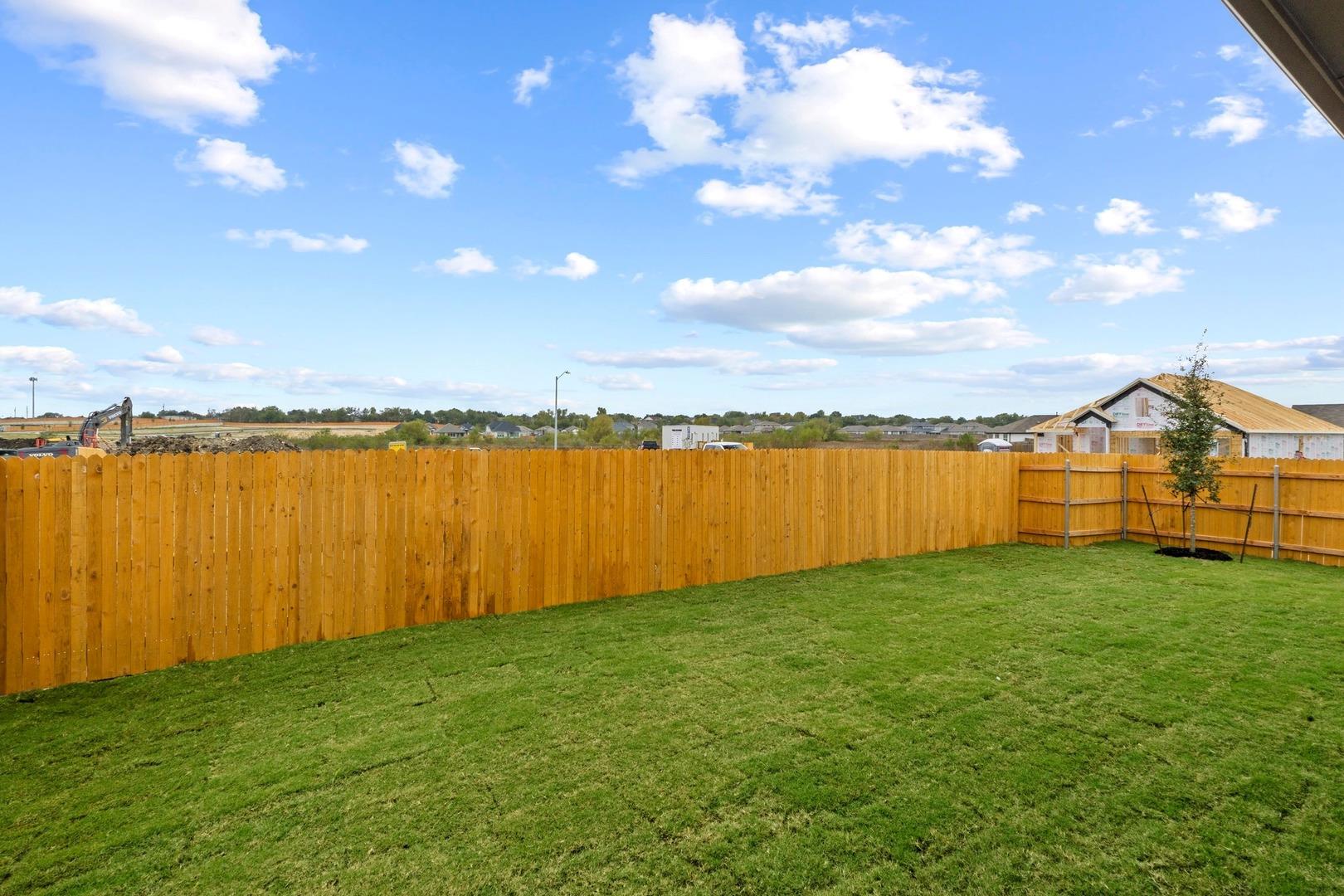 100 Mandeville Dr, Hutto, TX 78634