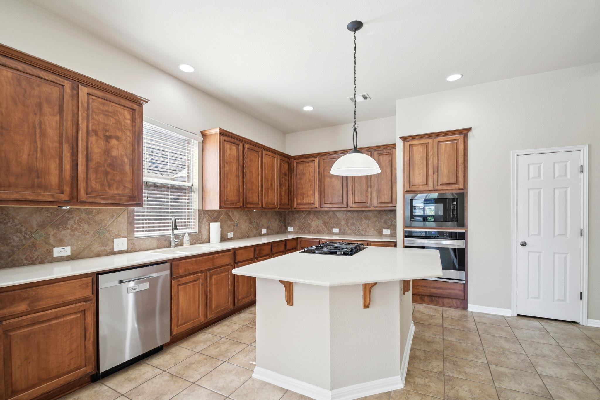 1602 Hughes Dr, Cedar Park, TX 78613