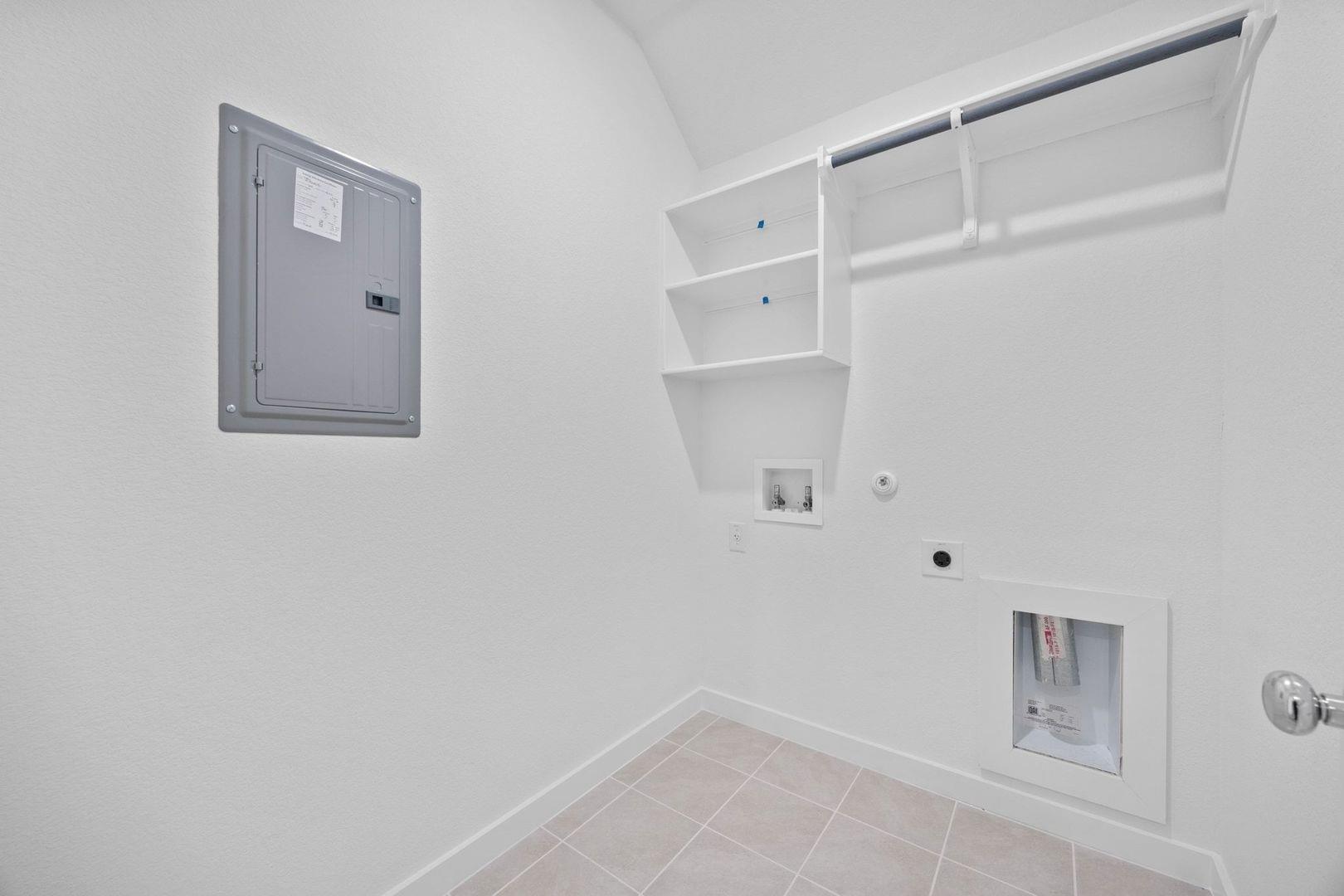 102 Mandeville Dr, Hutto, TX 78634