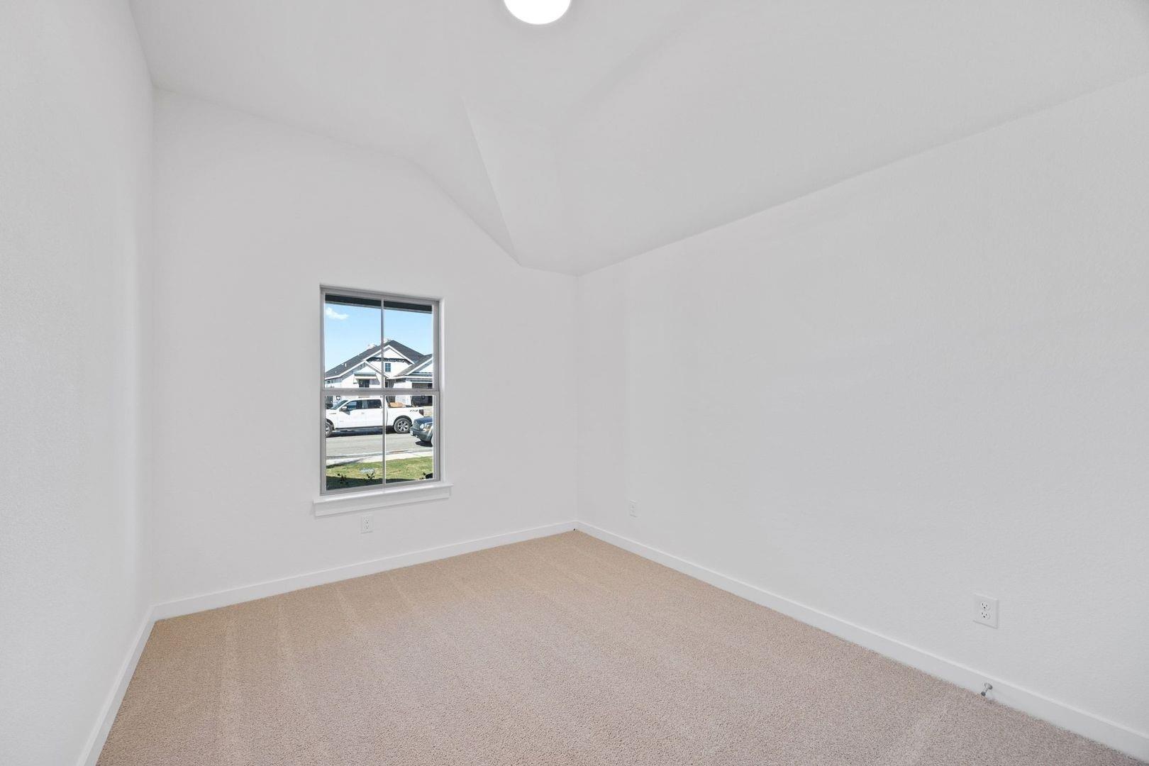 102 Mandeville Dr, Hutto, TX 78634