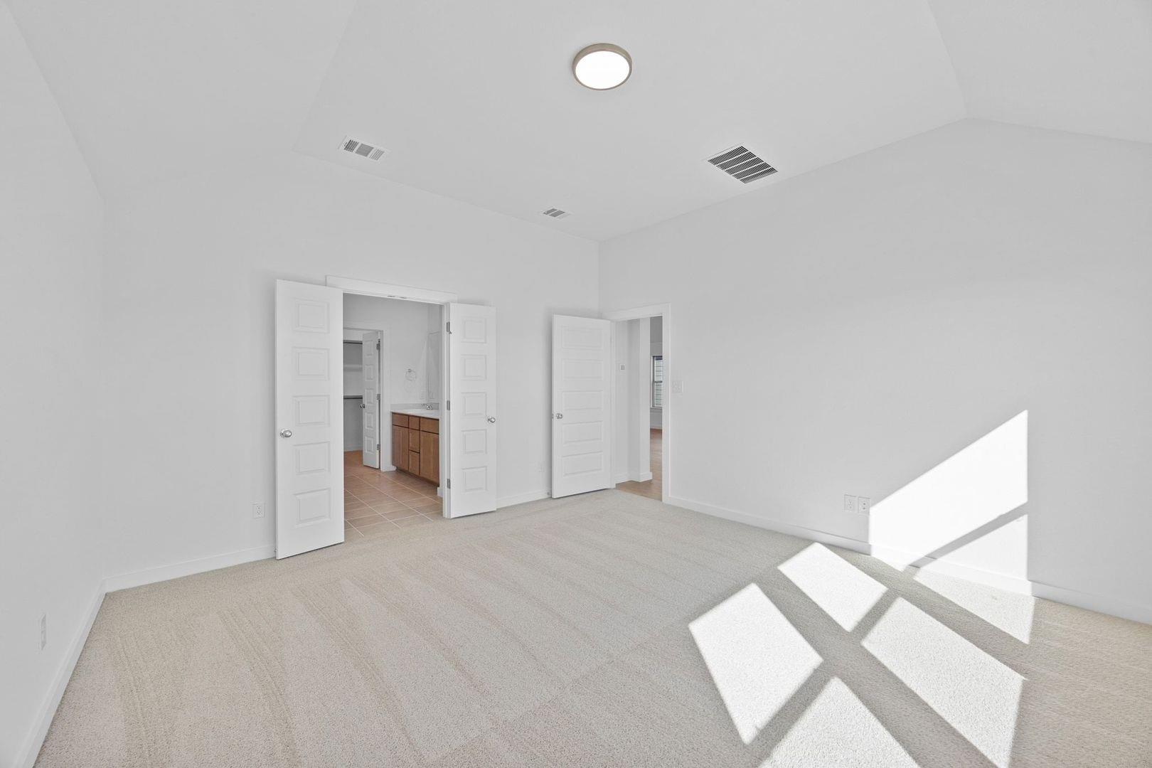 102 Mandeville Dr, Hutto, TX 78634