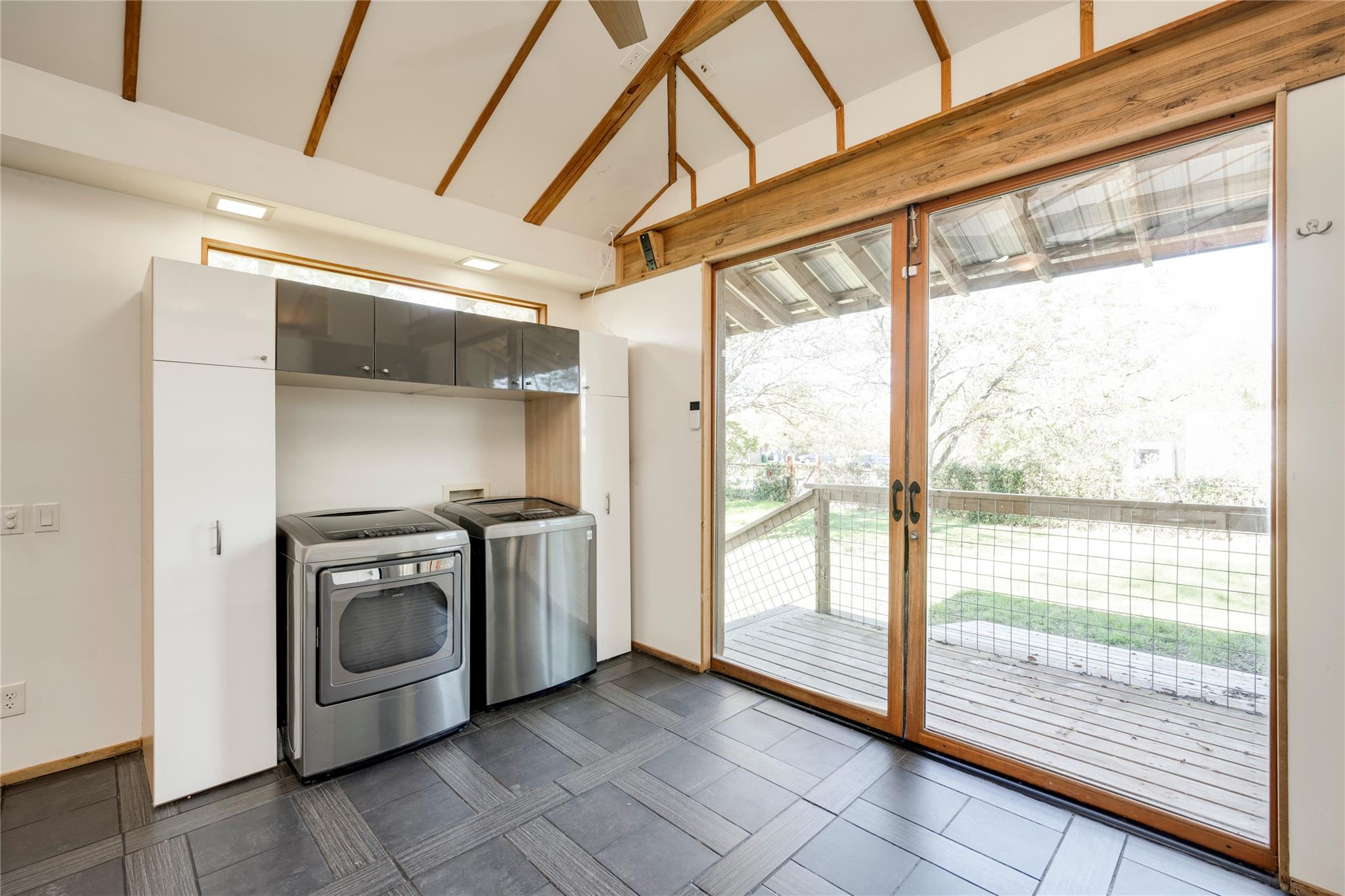 2713 Sweeney Ln Ln, Austin, TX 78723