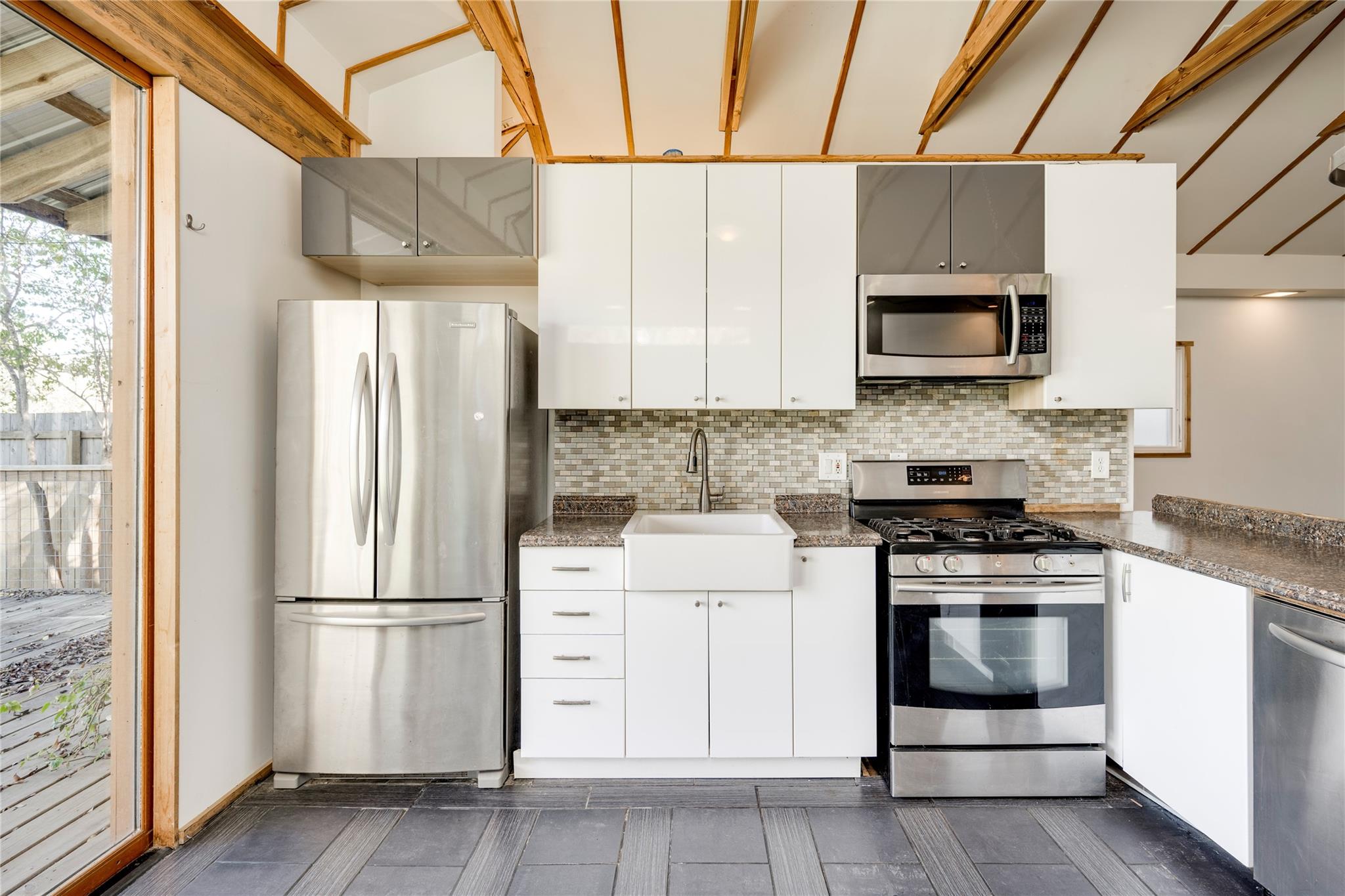 2713 Sweeney Ln Ln, Austin, TX 78723