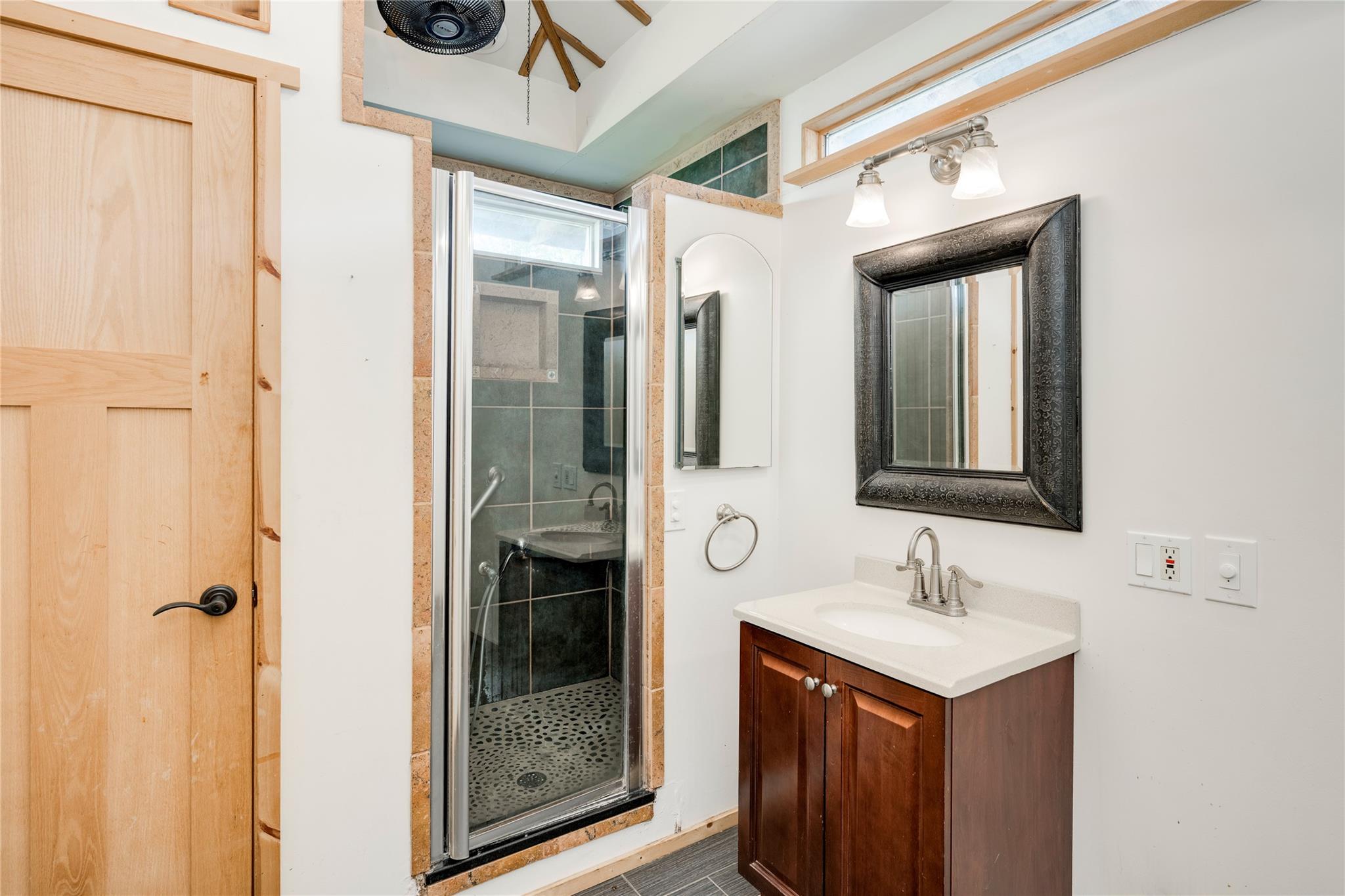 2713 Sweeney Ln Ln, Austin, TX 78723