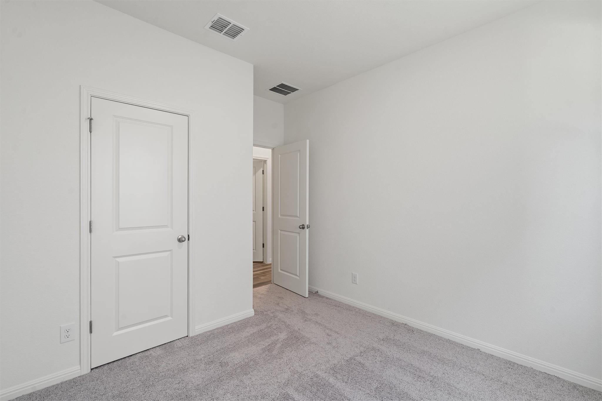 700 Gemsbok Dr, Hutto, TX 78634