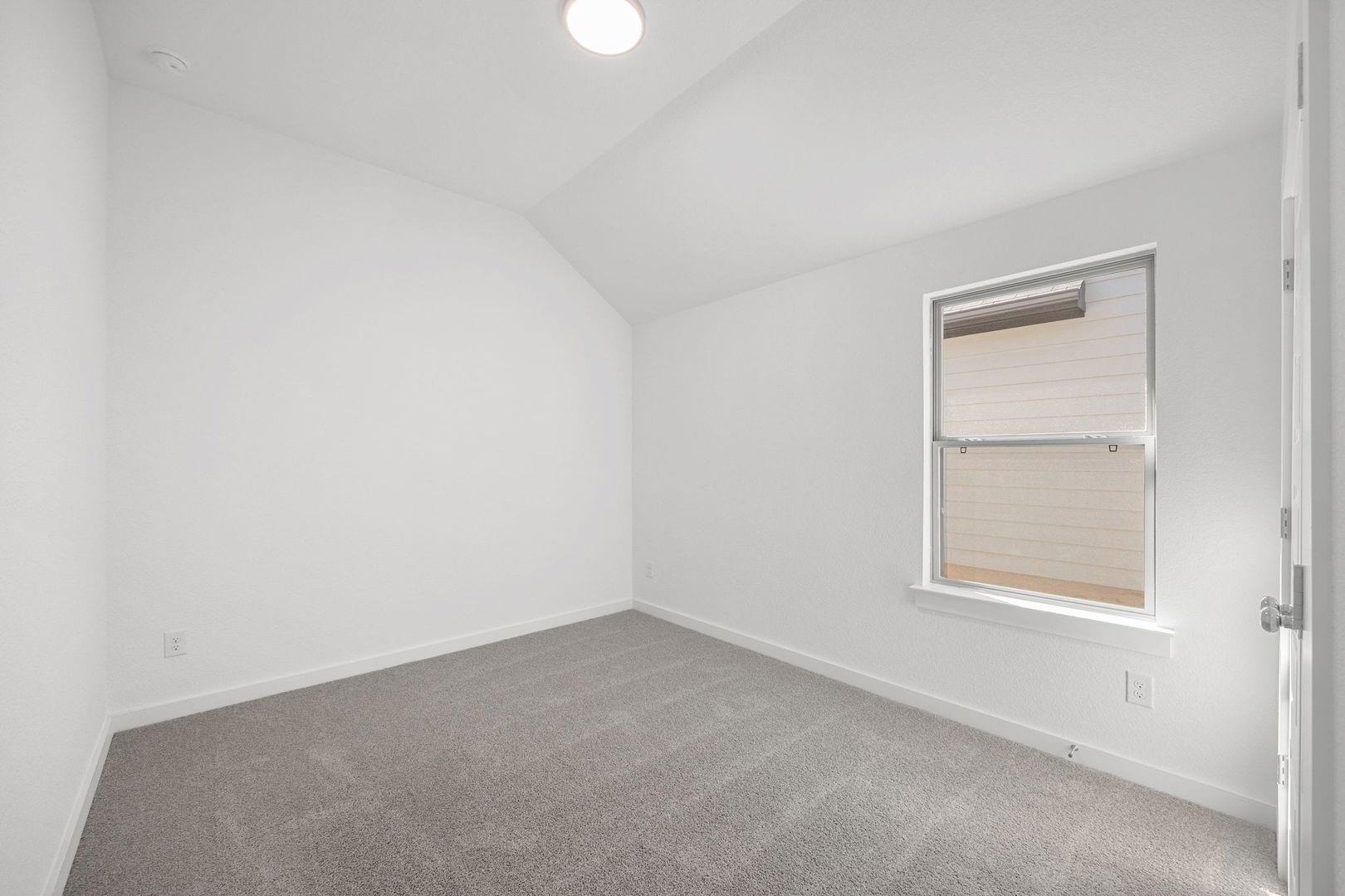 106 Mandeville Dr, Hutto, TX 78634