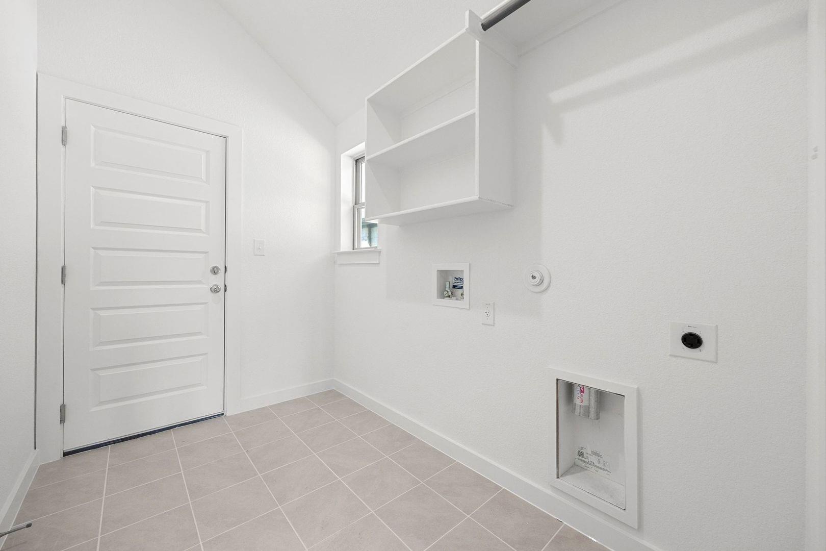 106 Mandeville Dr, Hutto, TX 78634