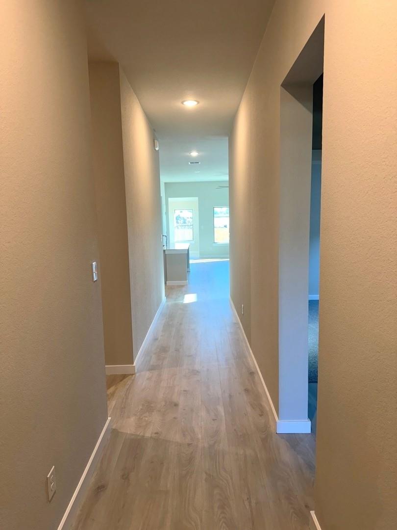 108 Mandeville Dr, Hutto, TX 78634