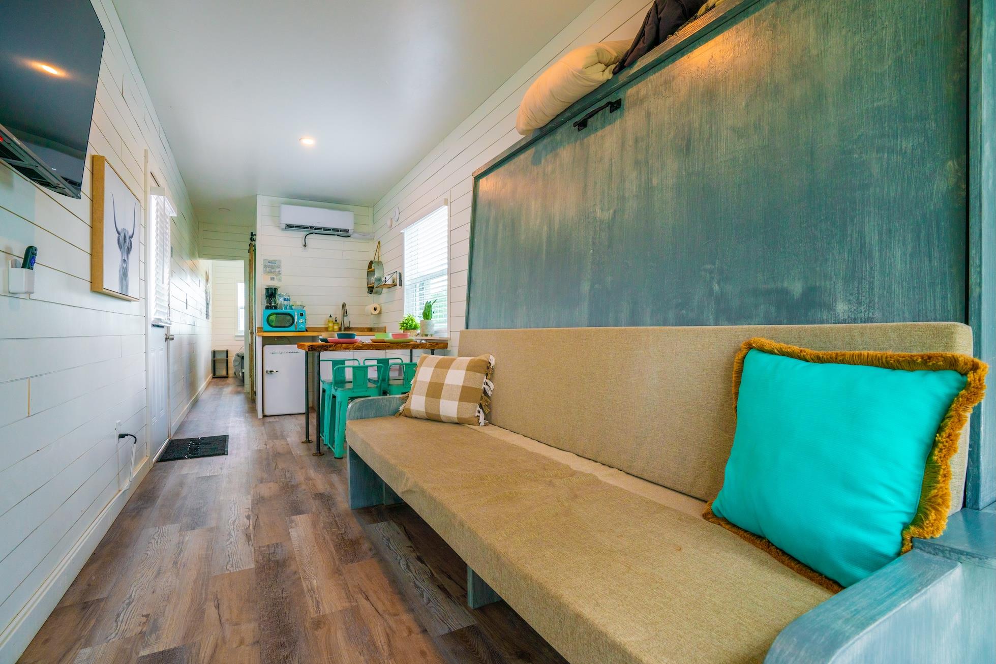 8502 E Us 290, Johnson City, TX 78636