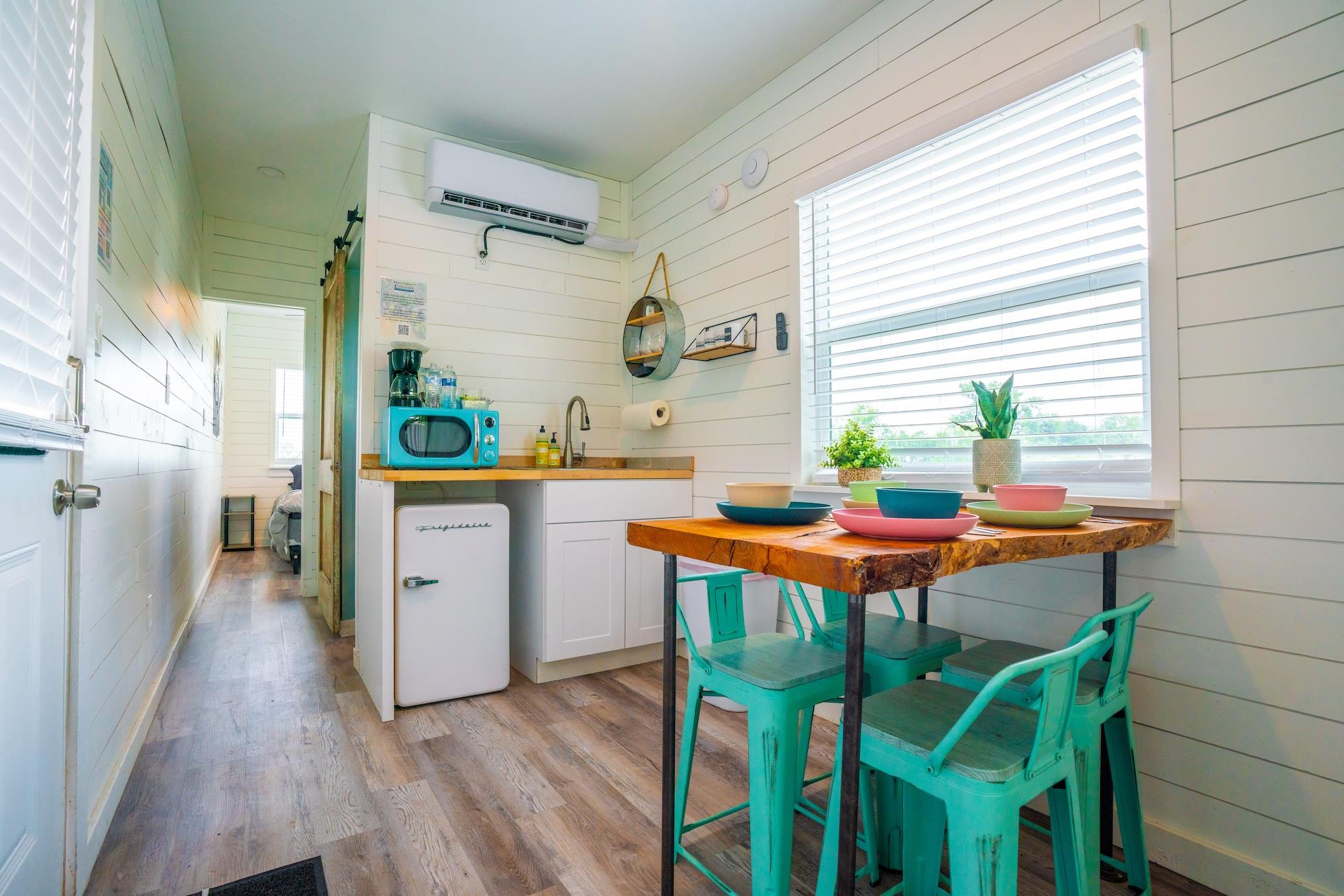 8502 E Us 290, Johnson City, TX 78636