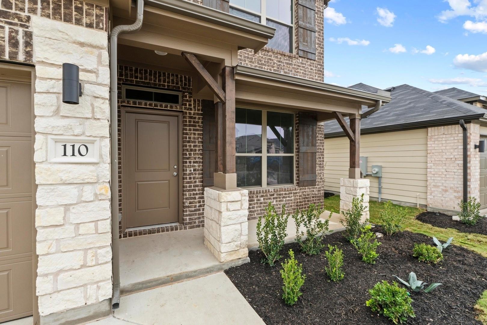 110 Mandeville Dr, Hutto, TX 78634