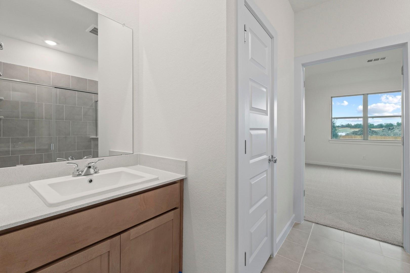 110 Mandeville Dr, Hutto, TX 78634