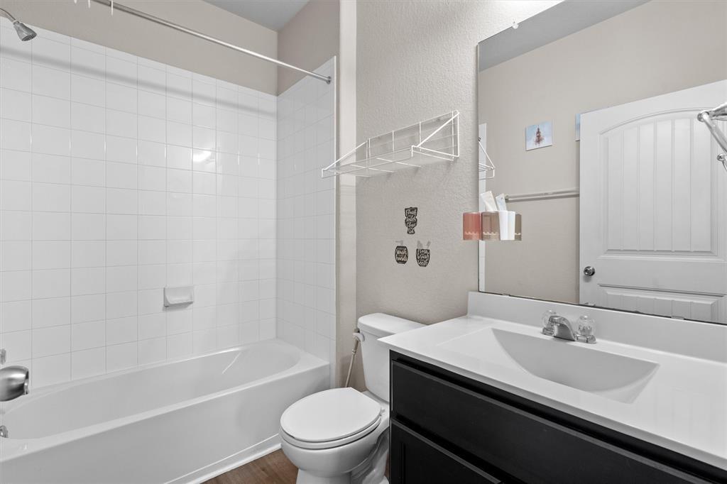 13809 Harrisglenn Dr, Pflugerville, TX 78660