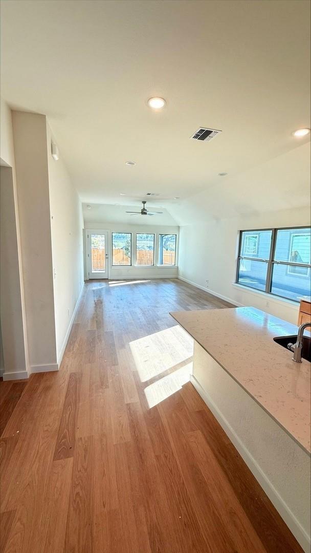 114 Mandeville Dr, Hutto, TX 78634