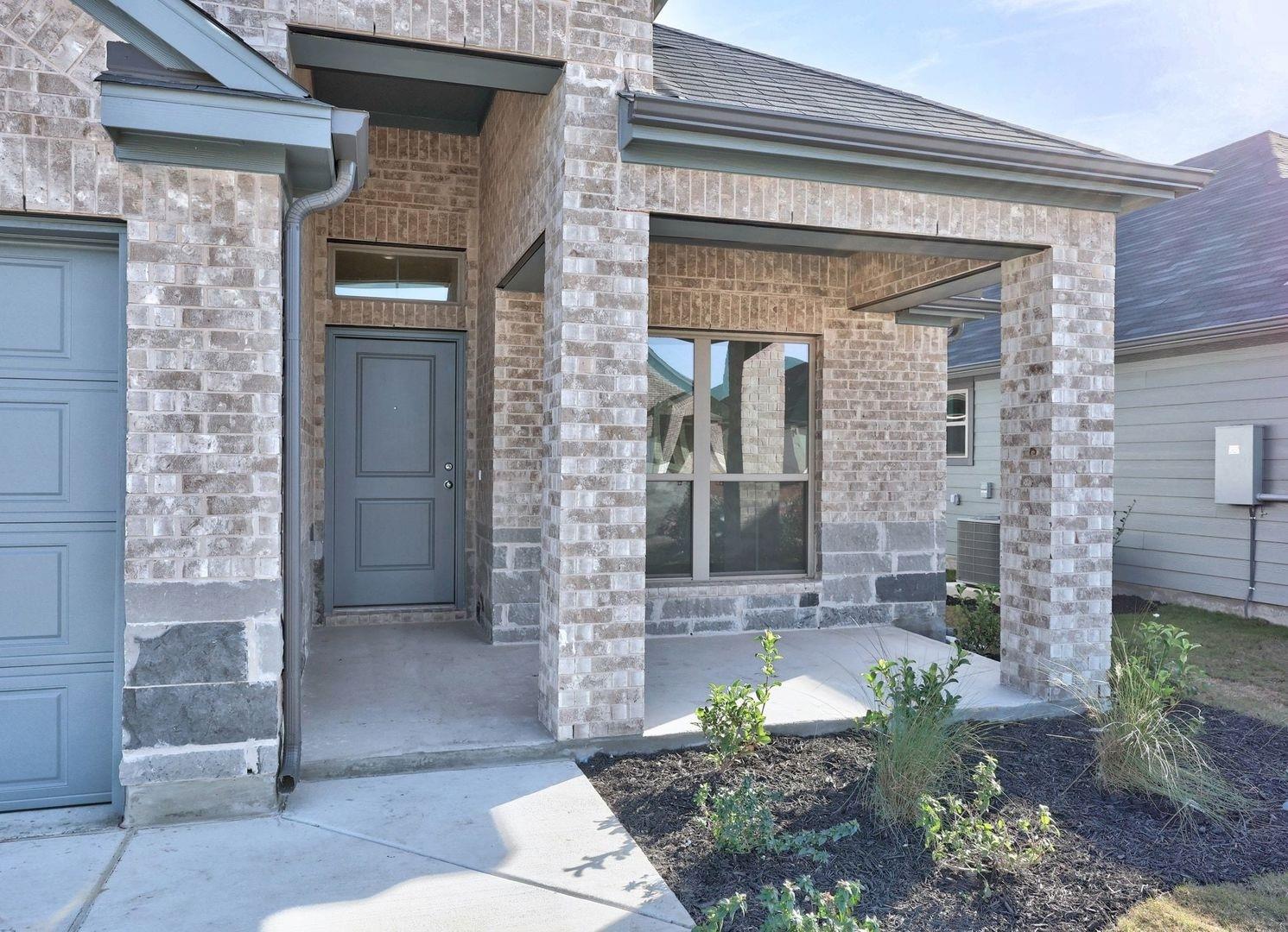 114 Mandeville Dr, Hutto, TX 78634