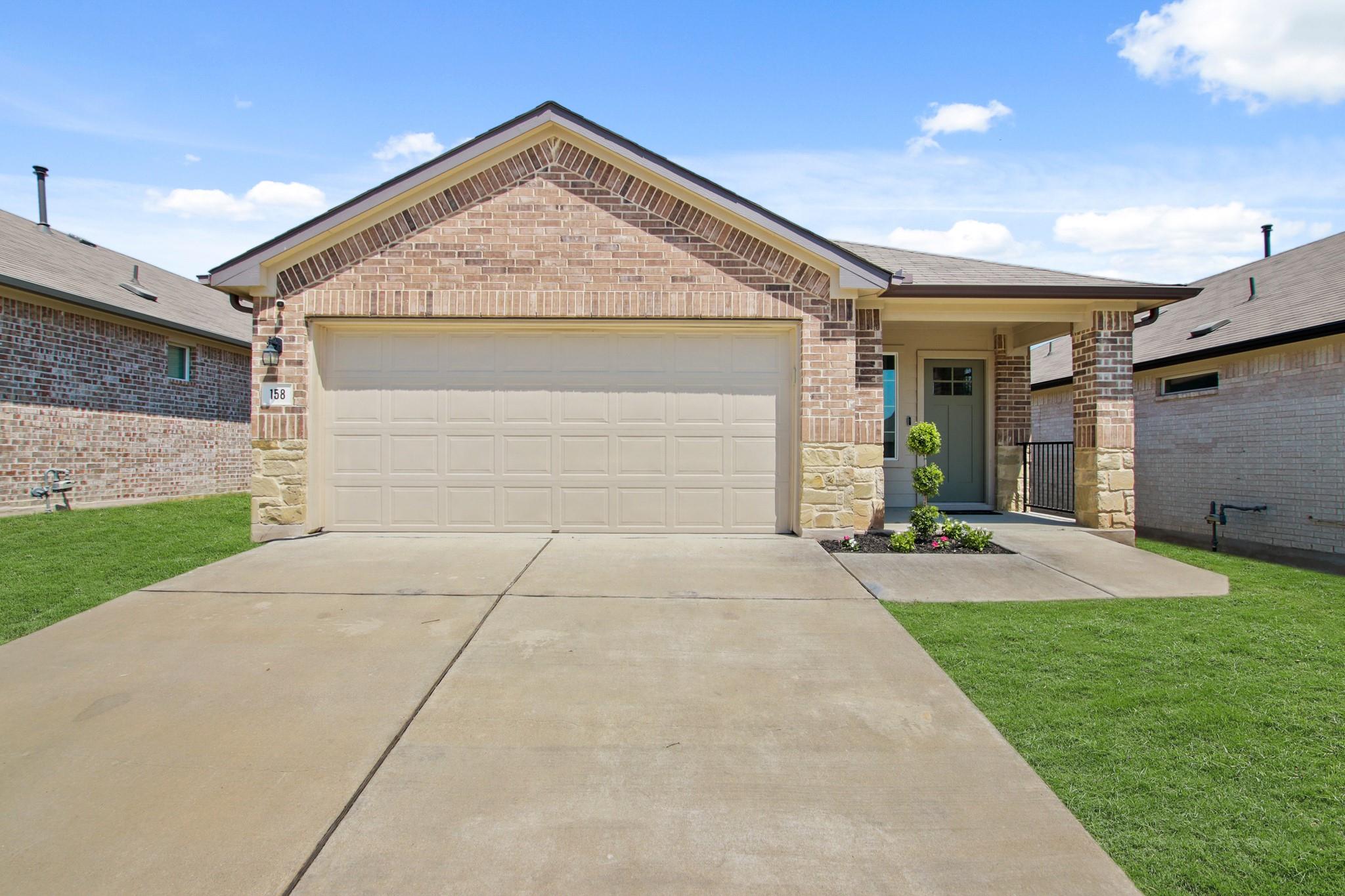 158 Jayden Dr, Kyle, TX 78640