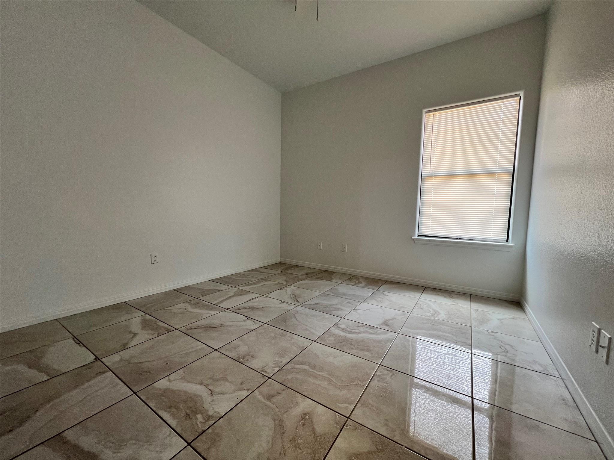 107 Provines Dr, Austin, TX 78753