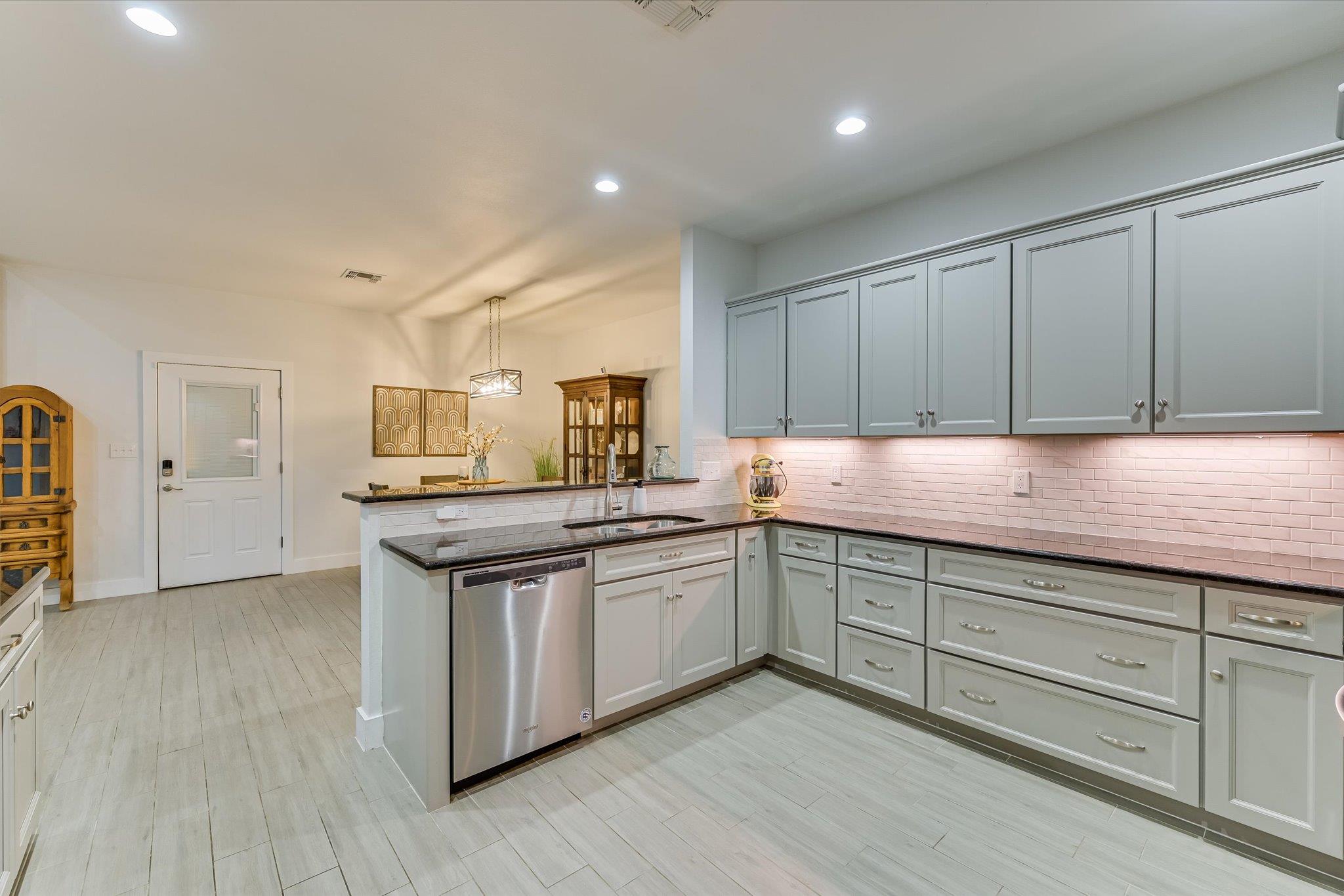 109 Les Ln, Smithville, TX 78957