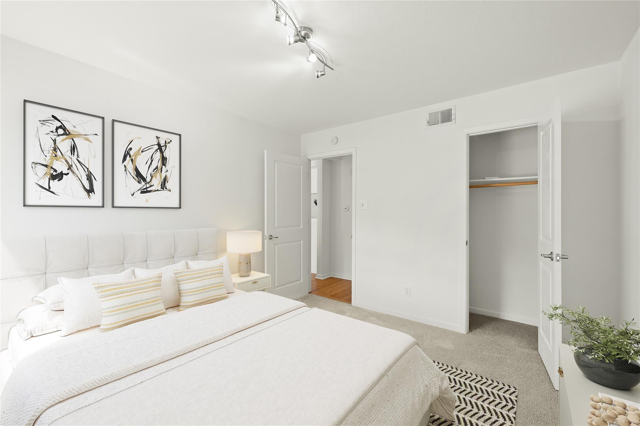 3204 Menchaca Rd # 216, Austin, TX 78704