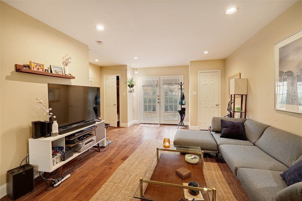 1911 Lightsey Rd # C, Austin, TX 78704