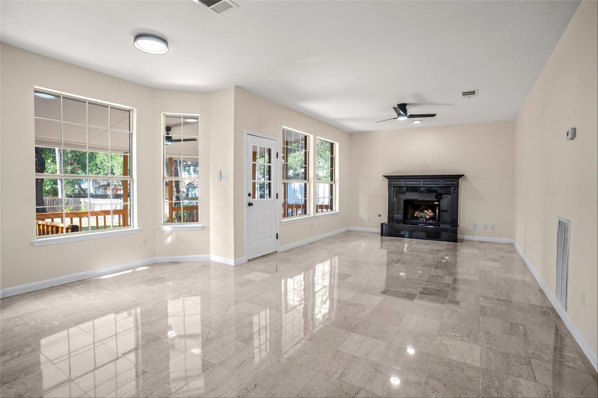 13102 Hunters Chase Dr, Austin, TX 78729