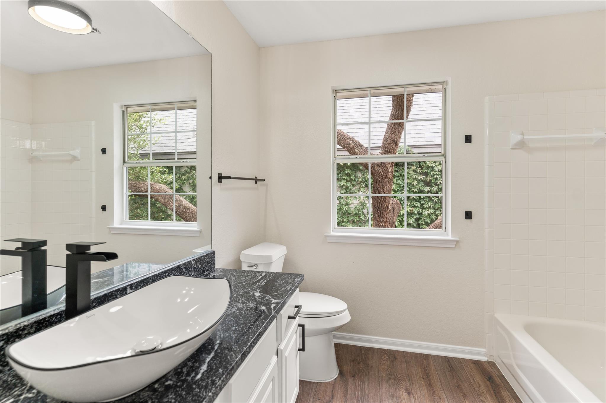 13102 Hunters Chase Dr, Austin, TX 78729