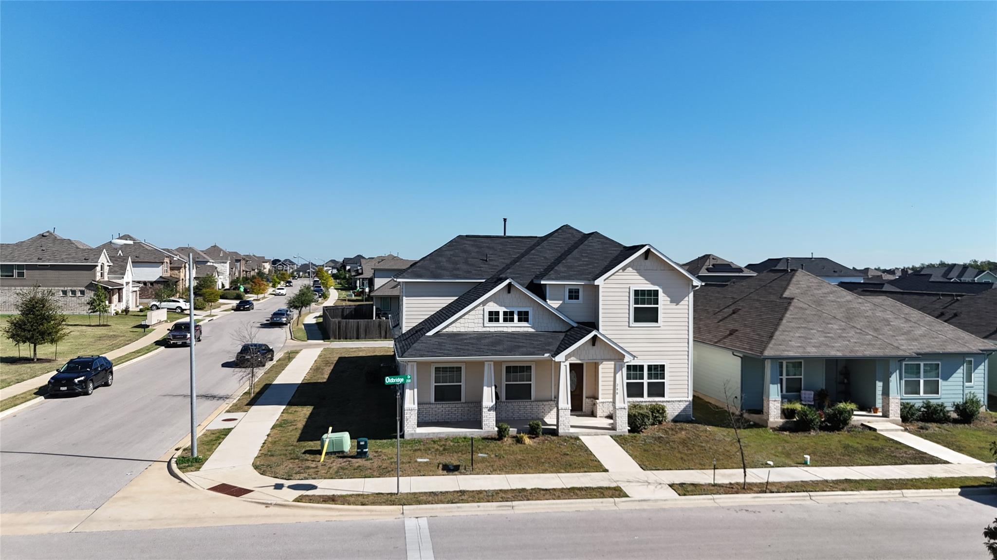 200 Oldbridge Dr, Hutto, TX 78634