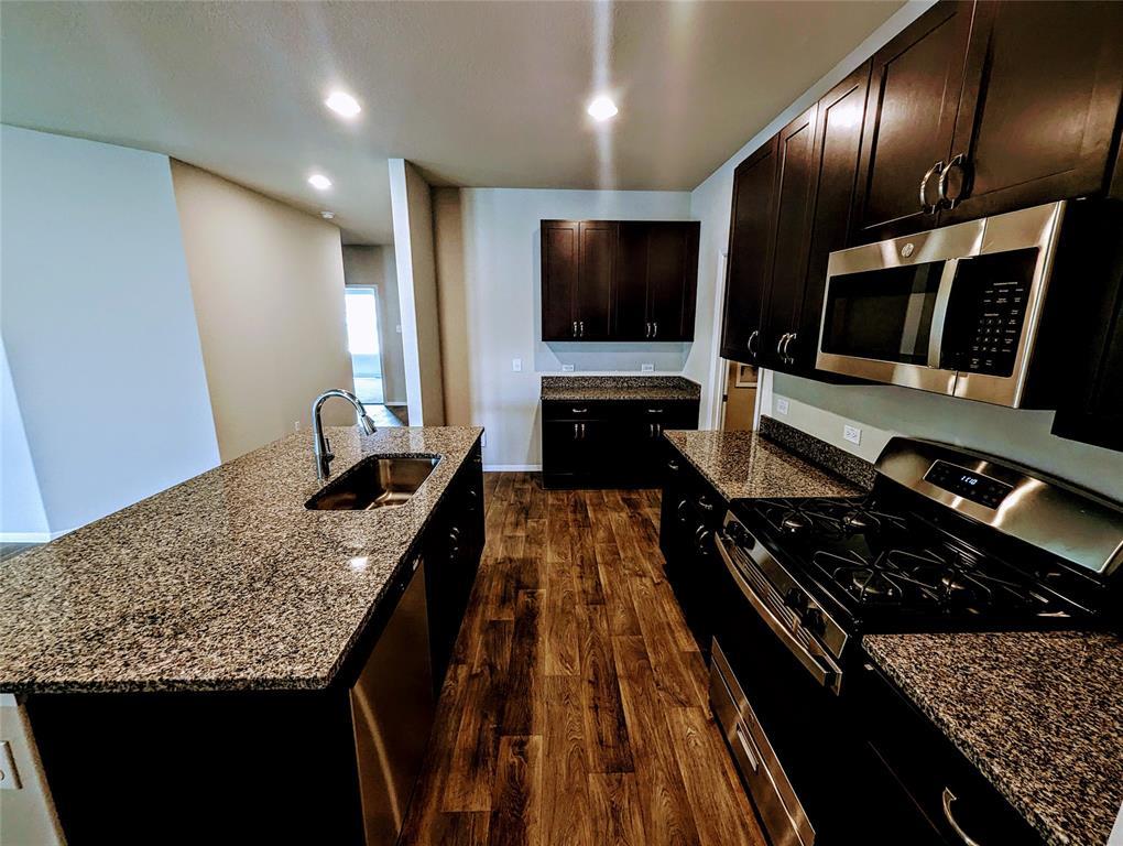 301 Chesterfield Dr, Kyle, TX 78640