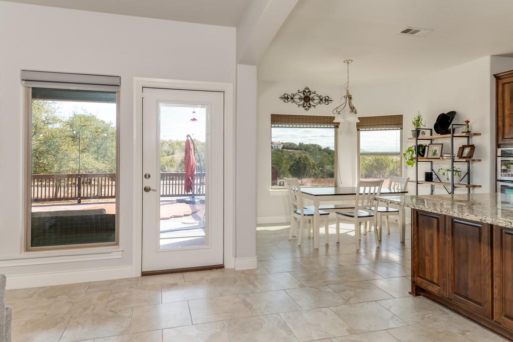 111 Wagon Wheel Trl, Bertram, TX 78605