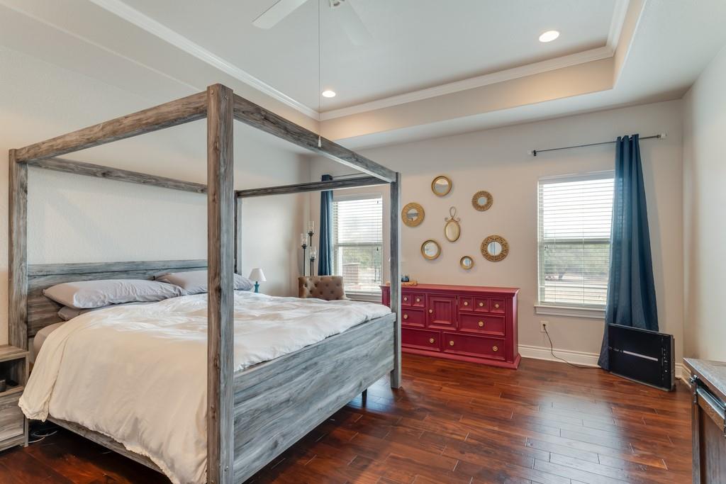 111 Wagon Wheel Trl, Bertram, TX 78605