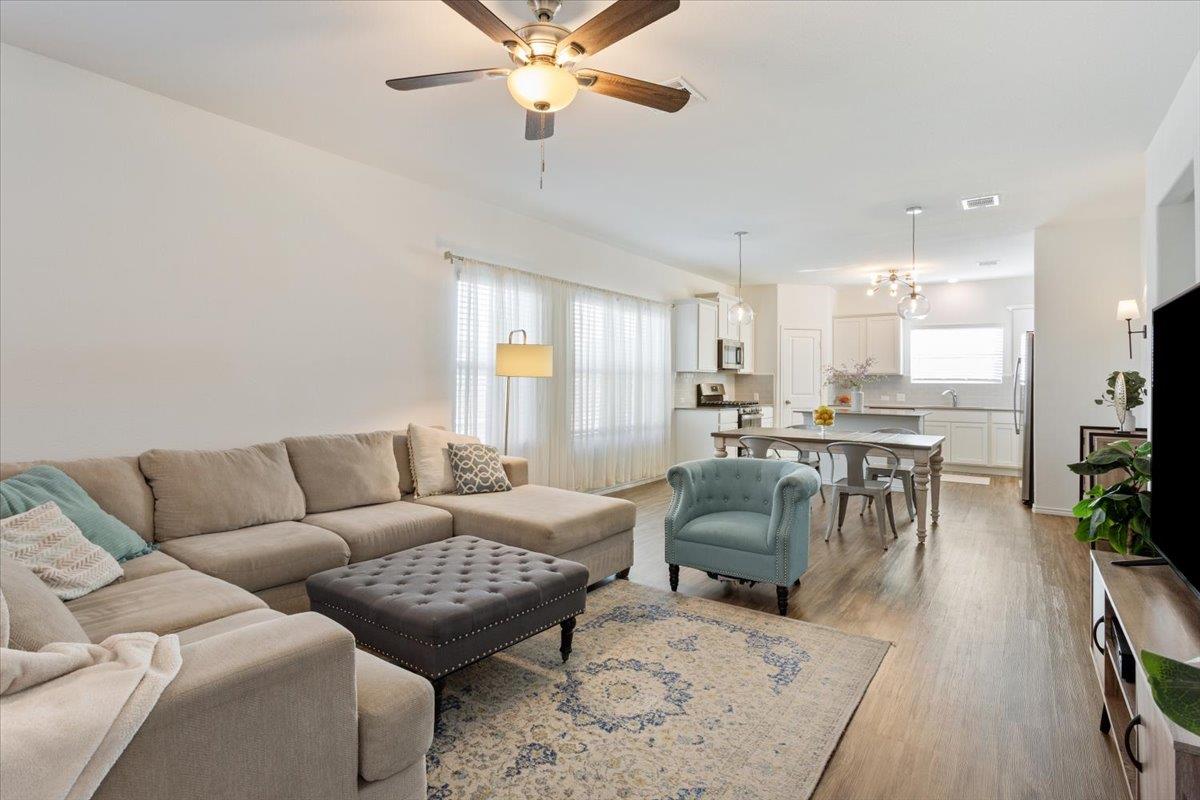 301 Majestic Cedar Ct, Liberty Hill, TX 78642