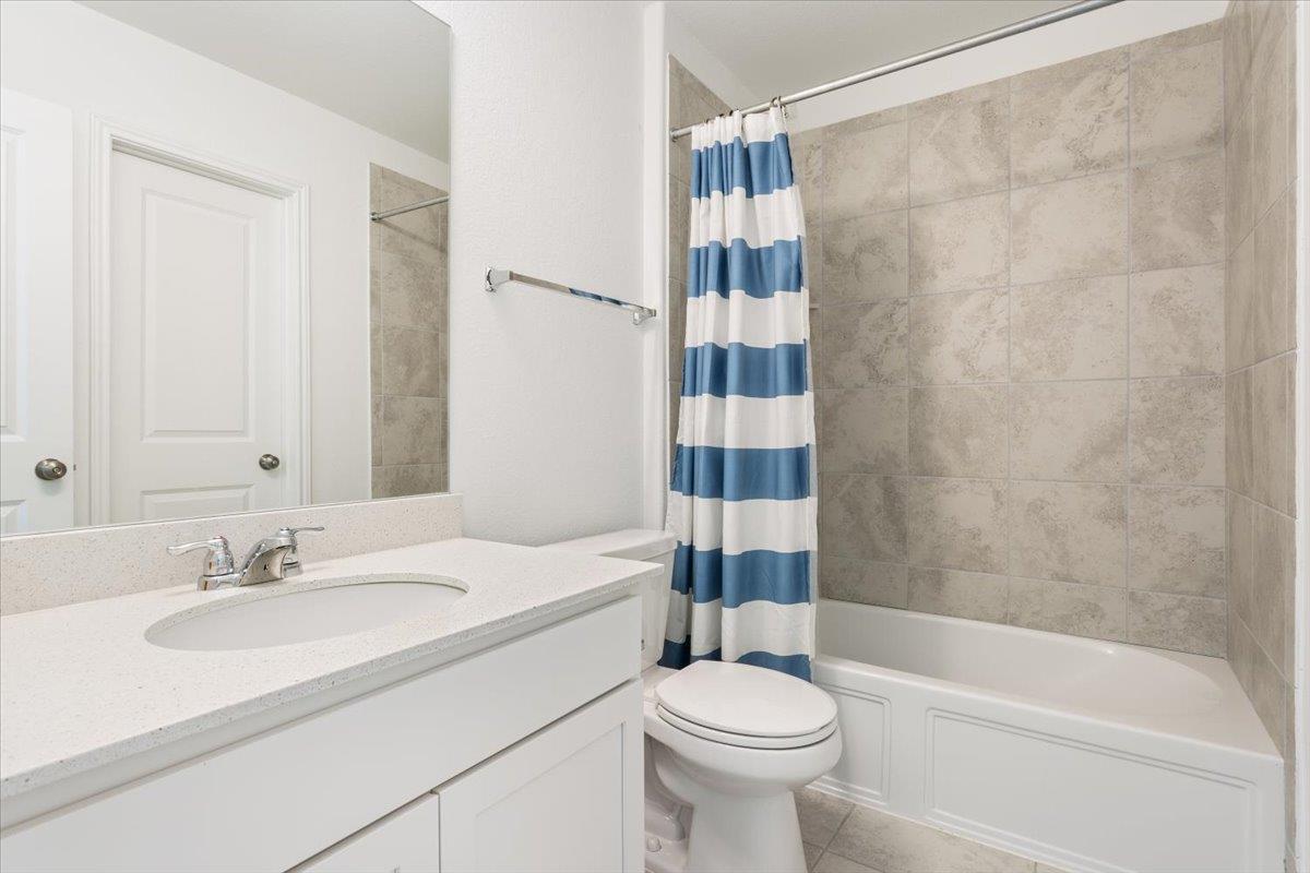 301 Majestic Cedar Ct, Liberty Hill, TX 78642