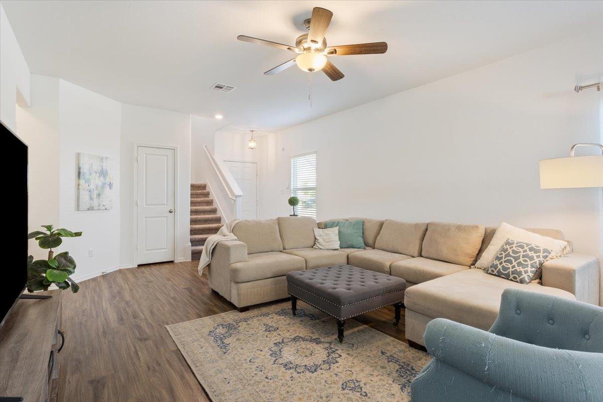 301 Majestic Cedar Ct, Liberty Hill, TX 78642