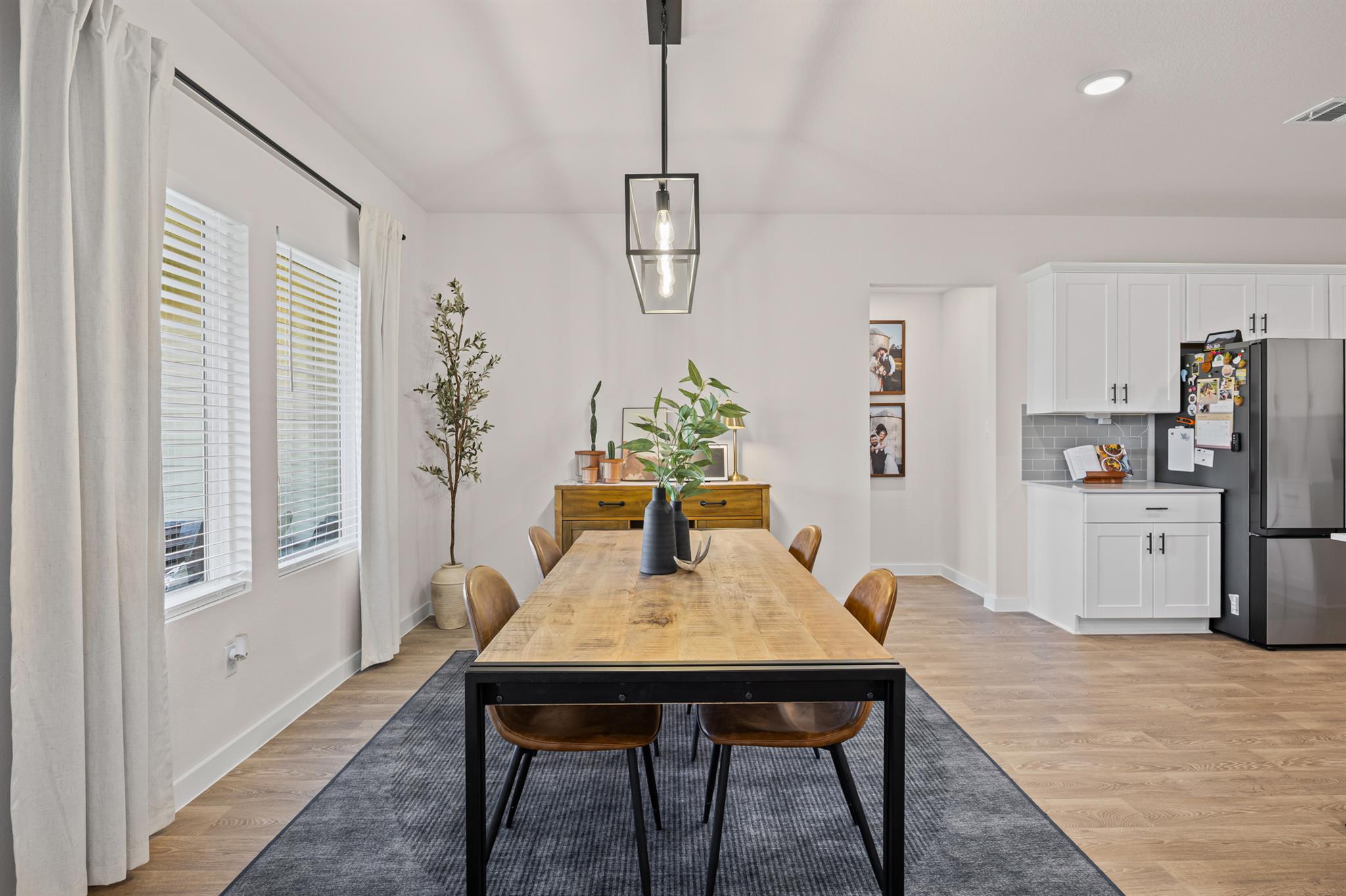 600 Davis Mountain Dr, Lockhart, TX 78644