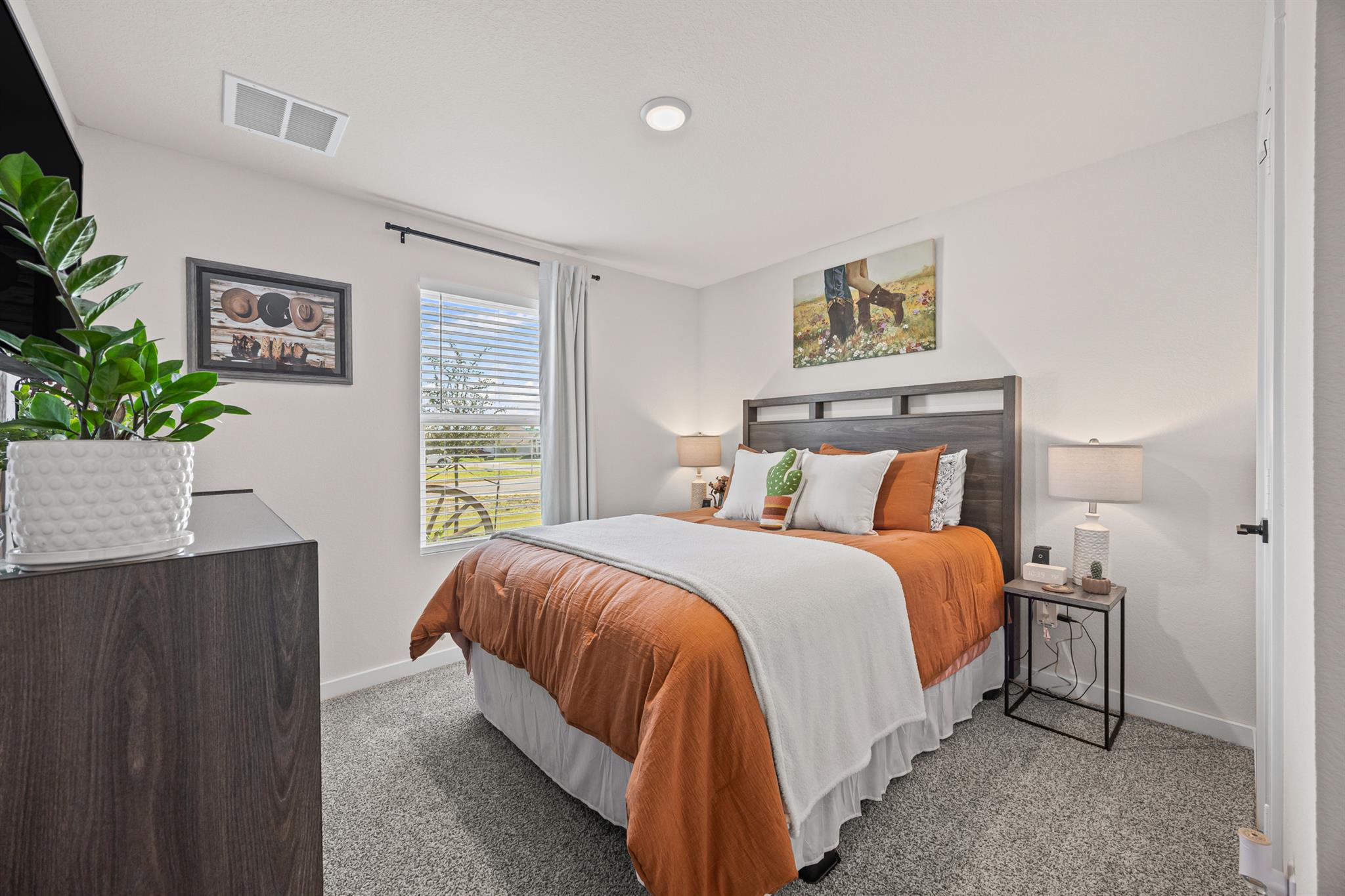 600 Davis Mountain Dr, Lockhart, TX 78644