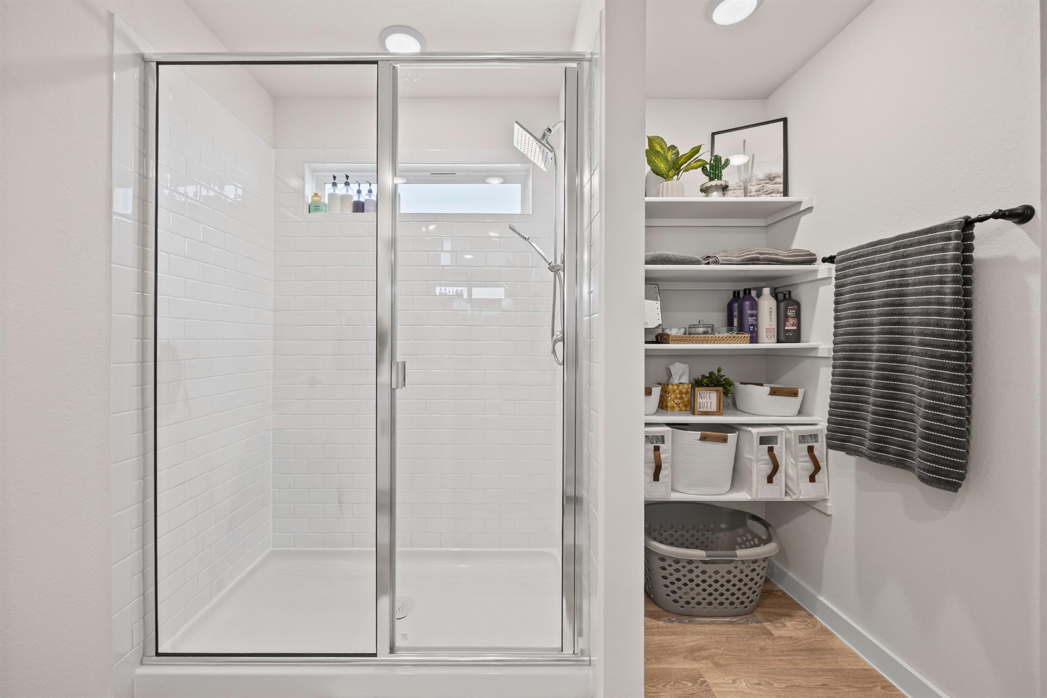 600 Davis Mountain Dr, Lockhart, TX 78644