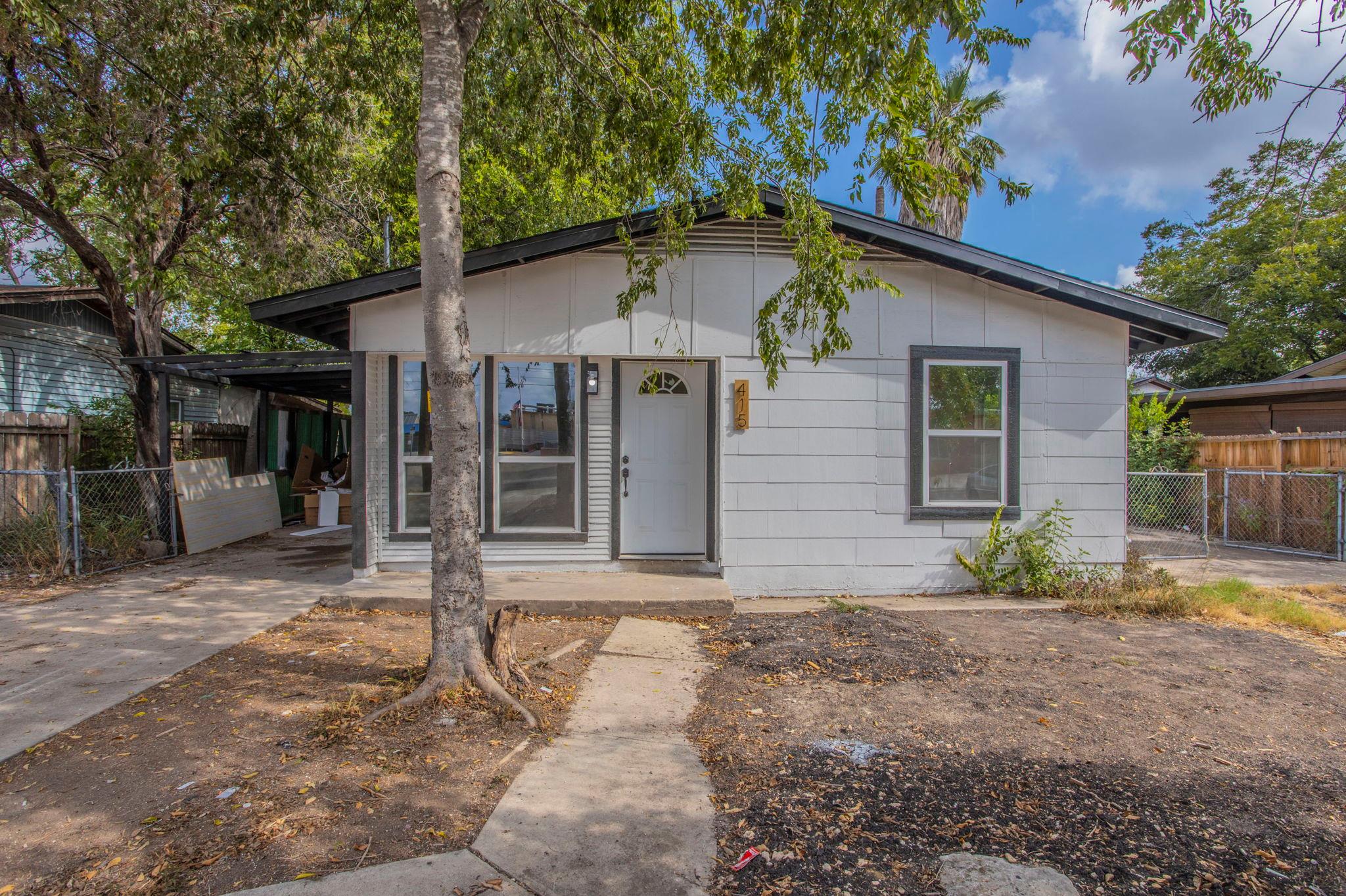 415 W Hutchins Pl, San Antonio, TX 78221