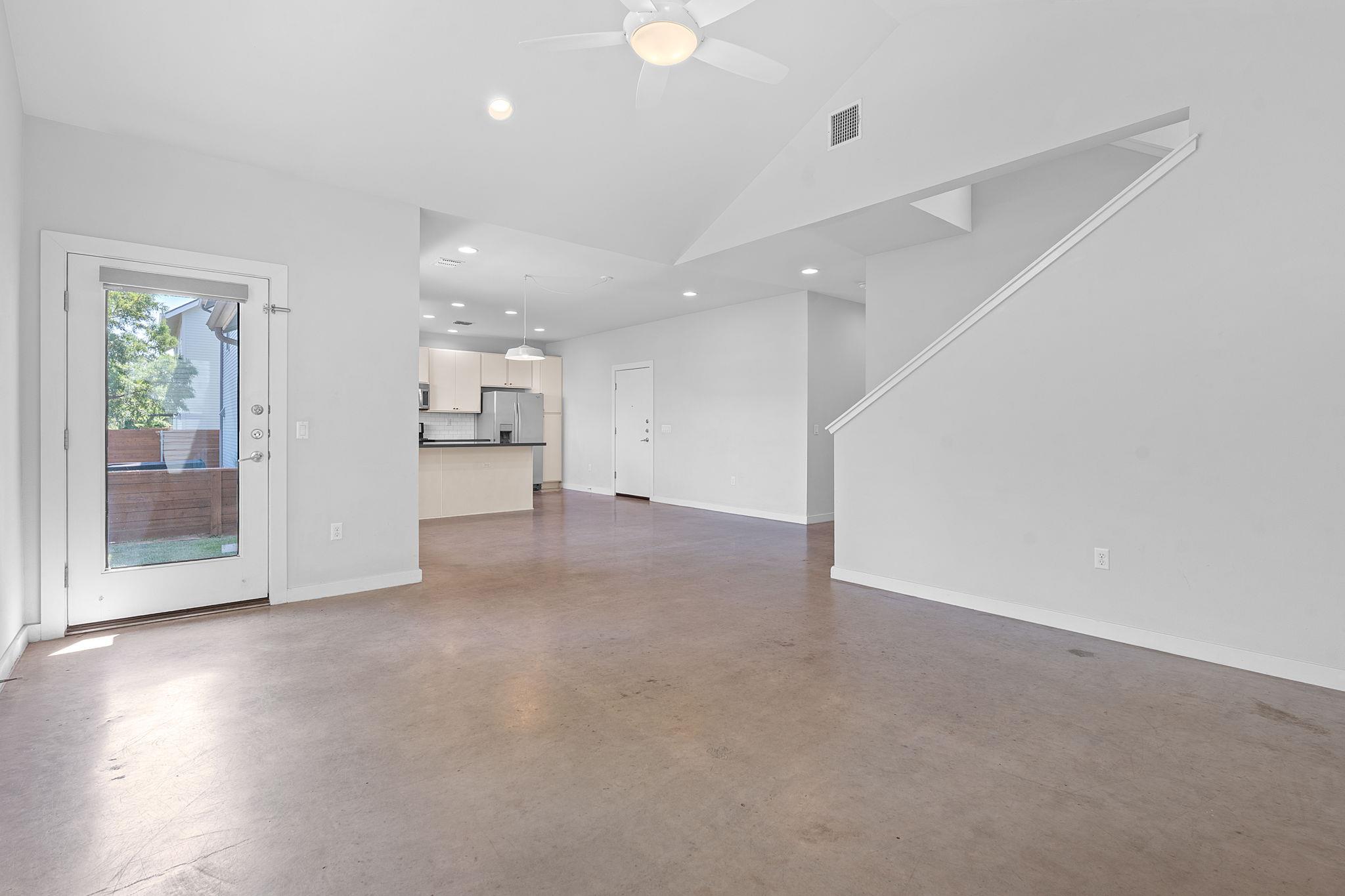 301 W Stassney Ln # 7, Austin, TX 78745