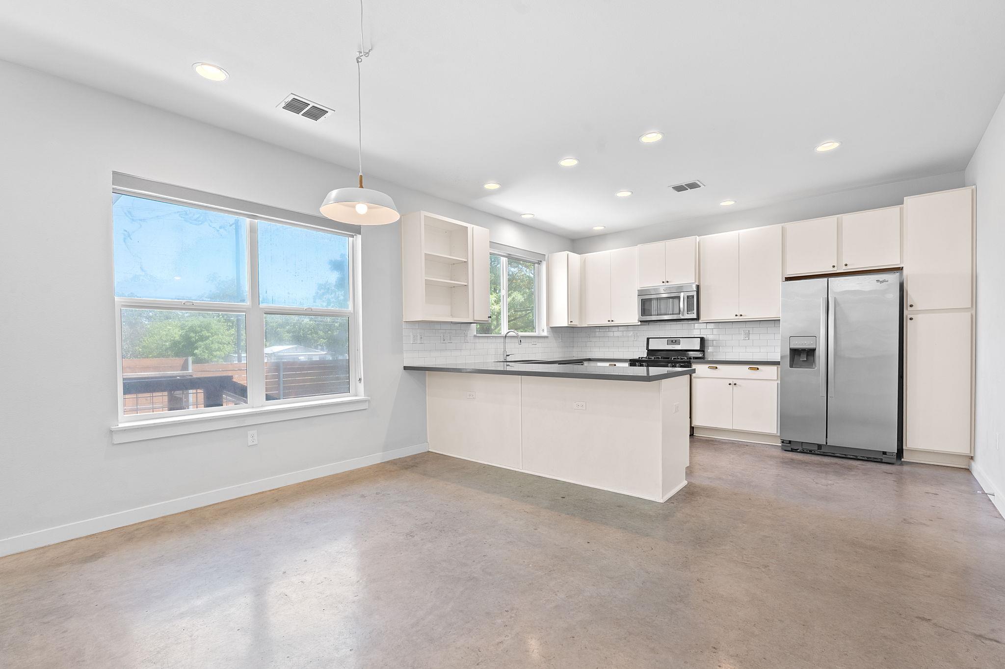 301 W Stassney Ln # 7, Austin, TX 78745