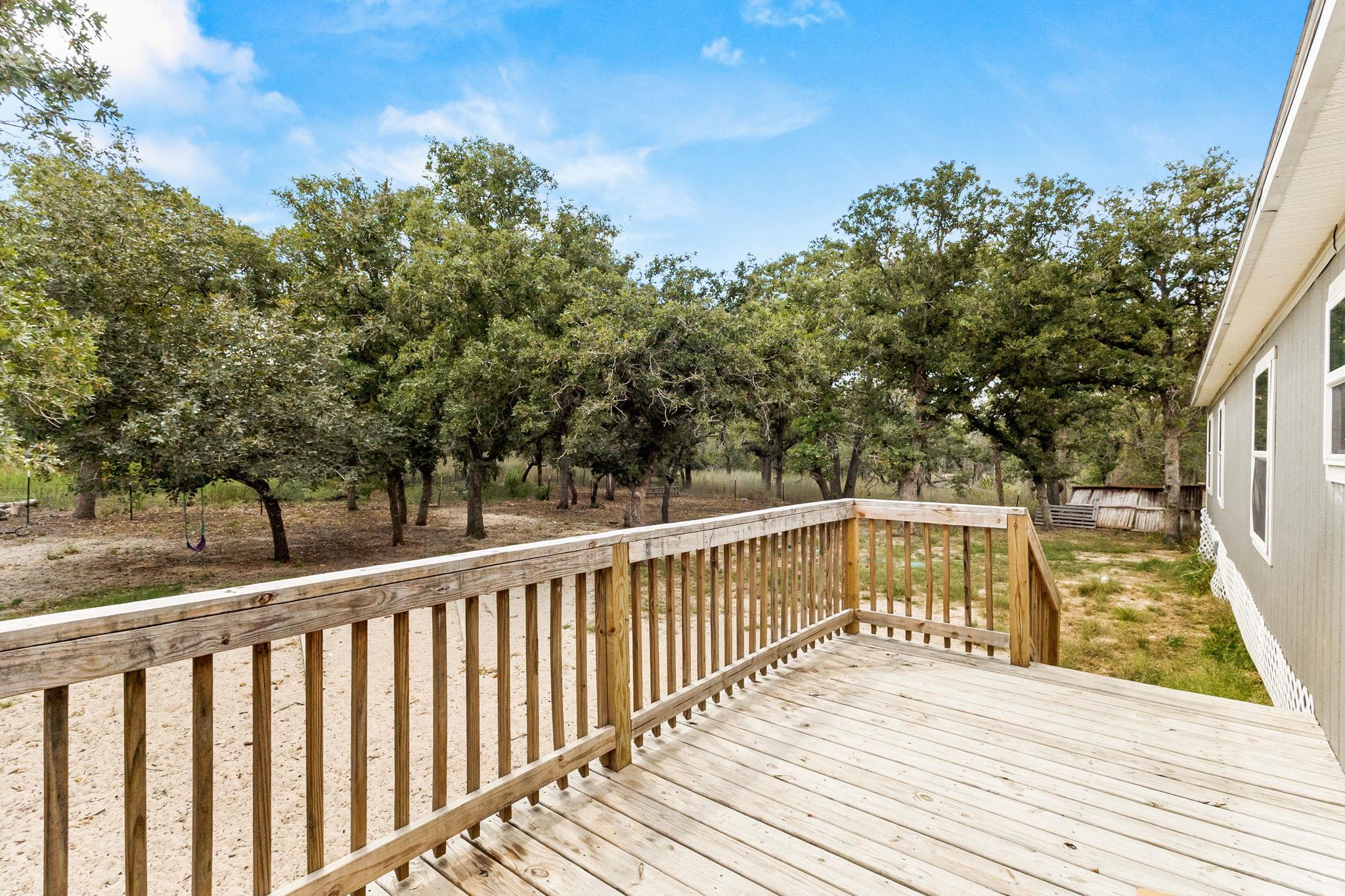 161 High Point Rdg, Seguin, TX 78155
