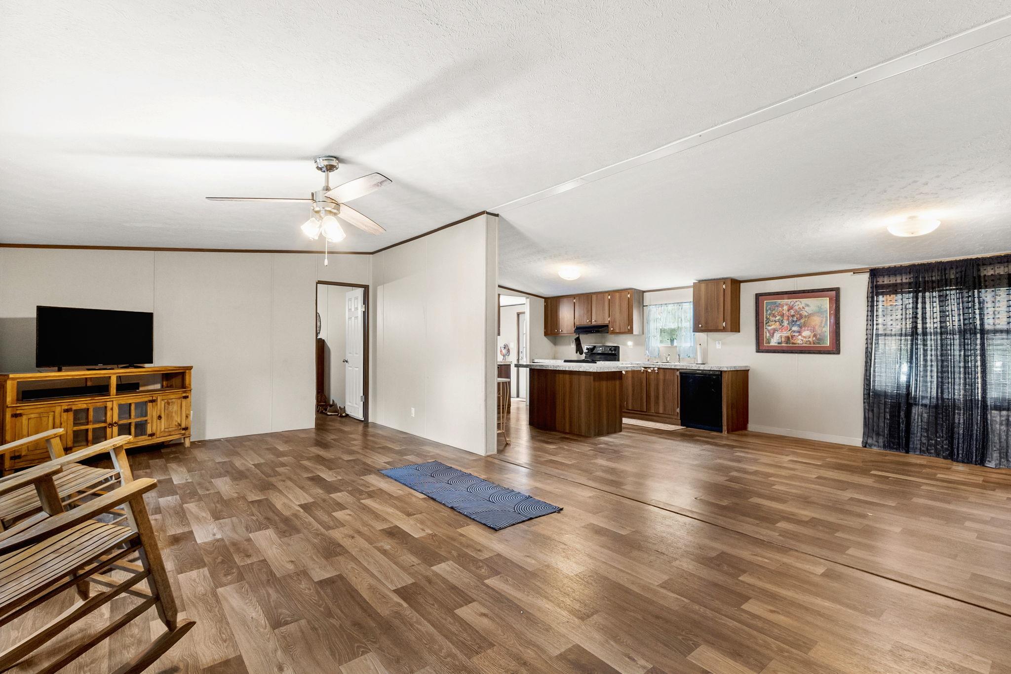 161 High Point Rdg, Seguin, TX 78155