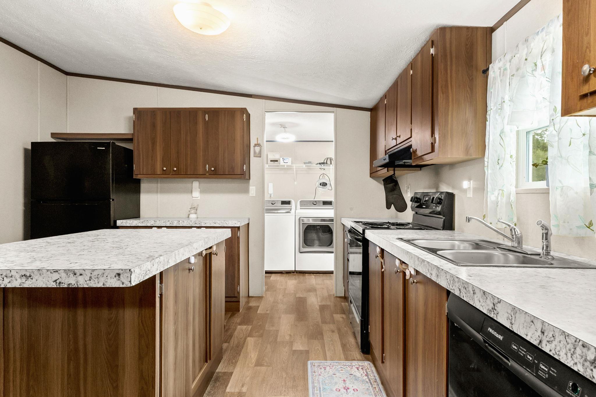 161 High Point Rdg, Seguin, TX 78155