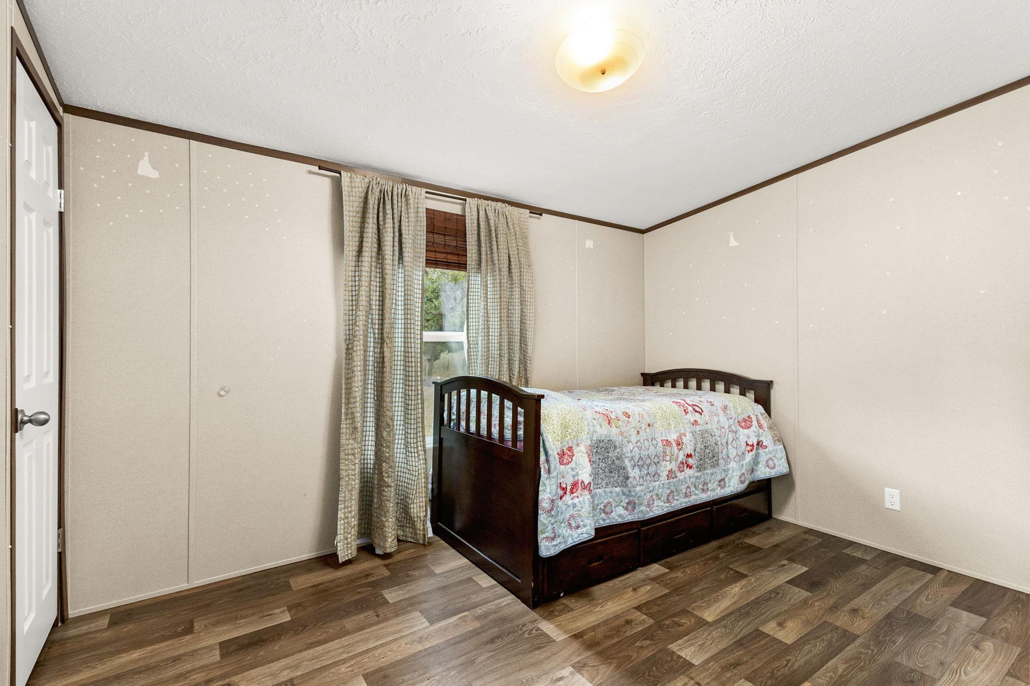 161 High Point Rdg, Seguin, TX 78155