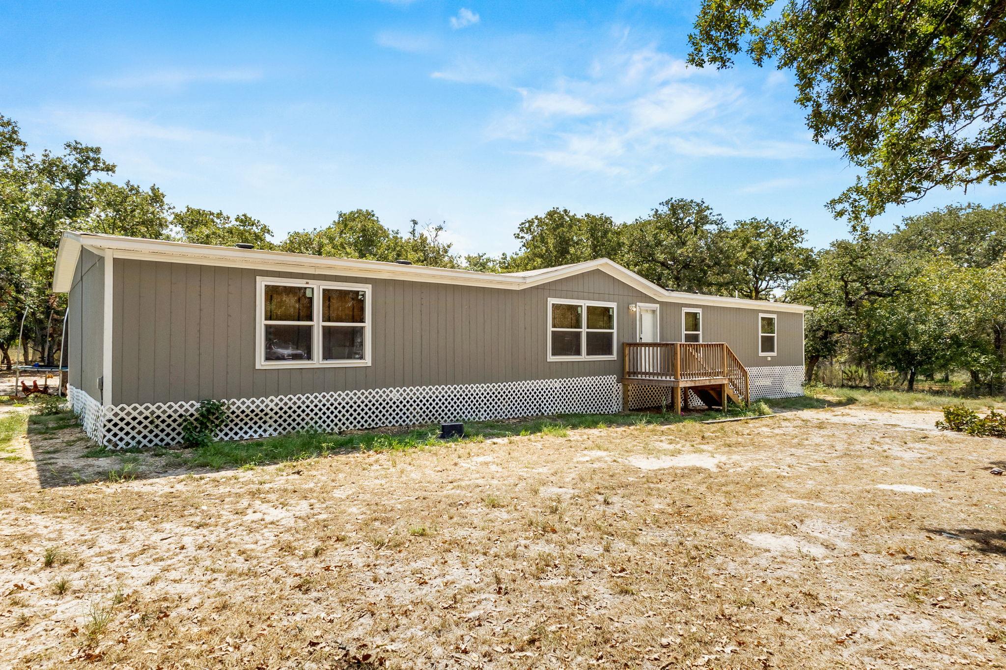 161 High Point Rdg, Seguin, TX 78155