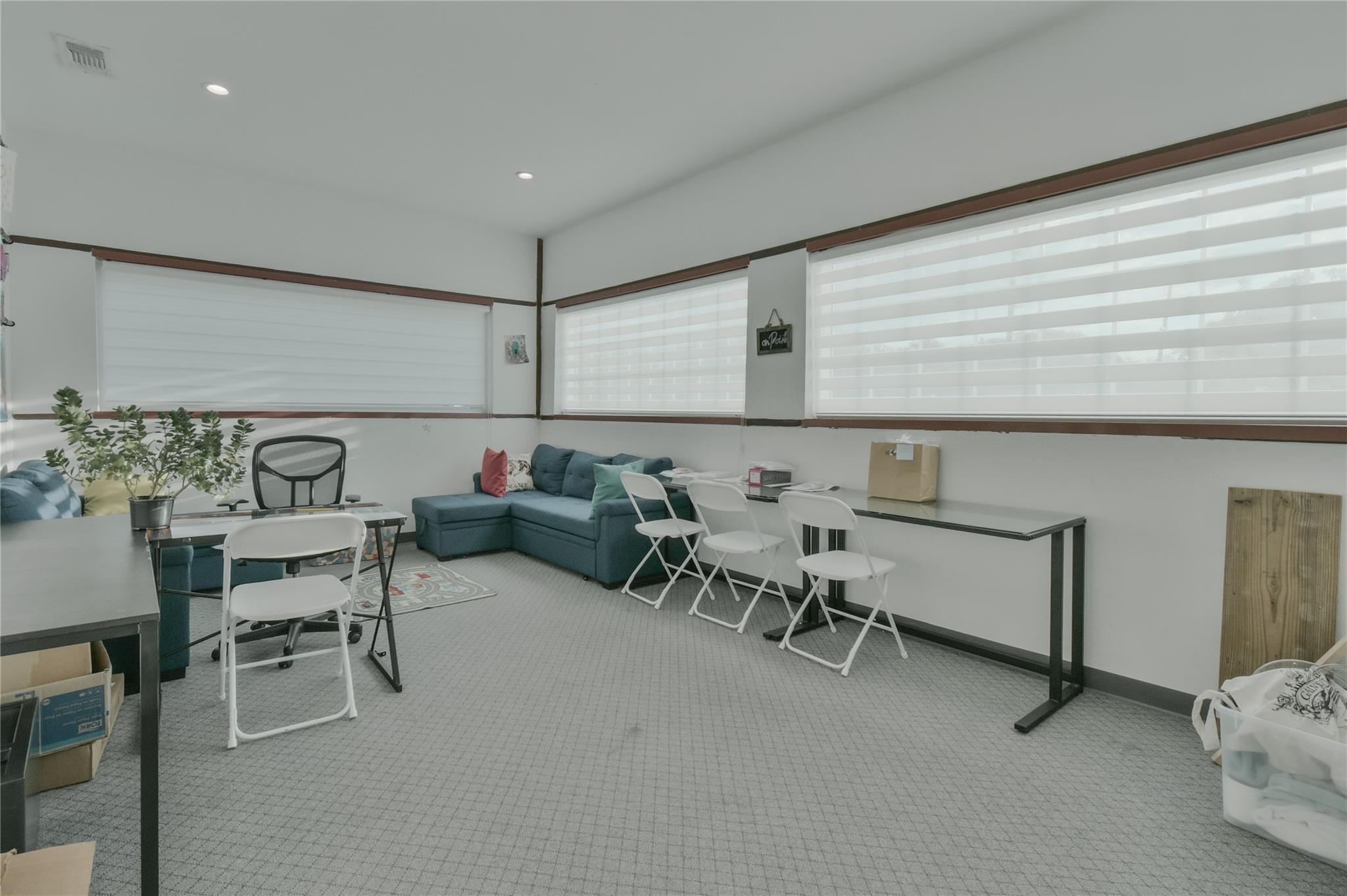 1201 Kessler Ave, Schulenburg, TX 78956