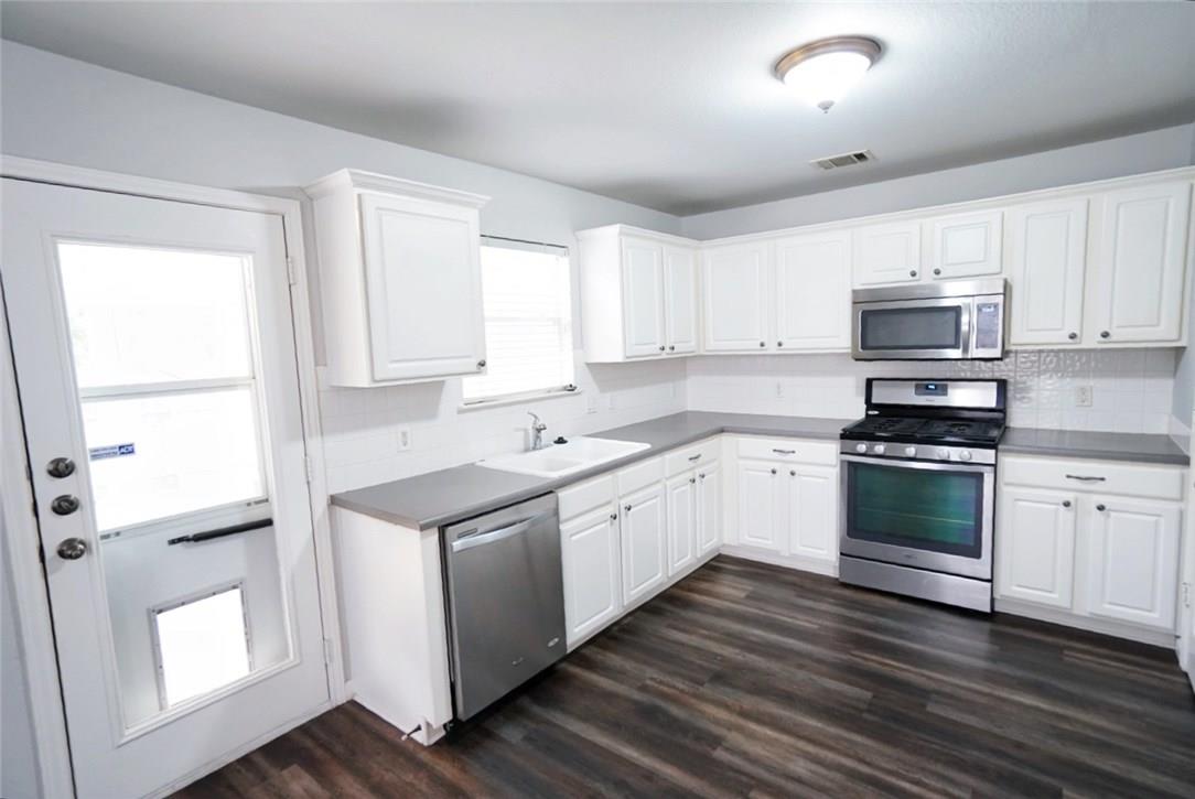 911 Mammoth Ct, Round Rock, TX 78681